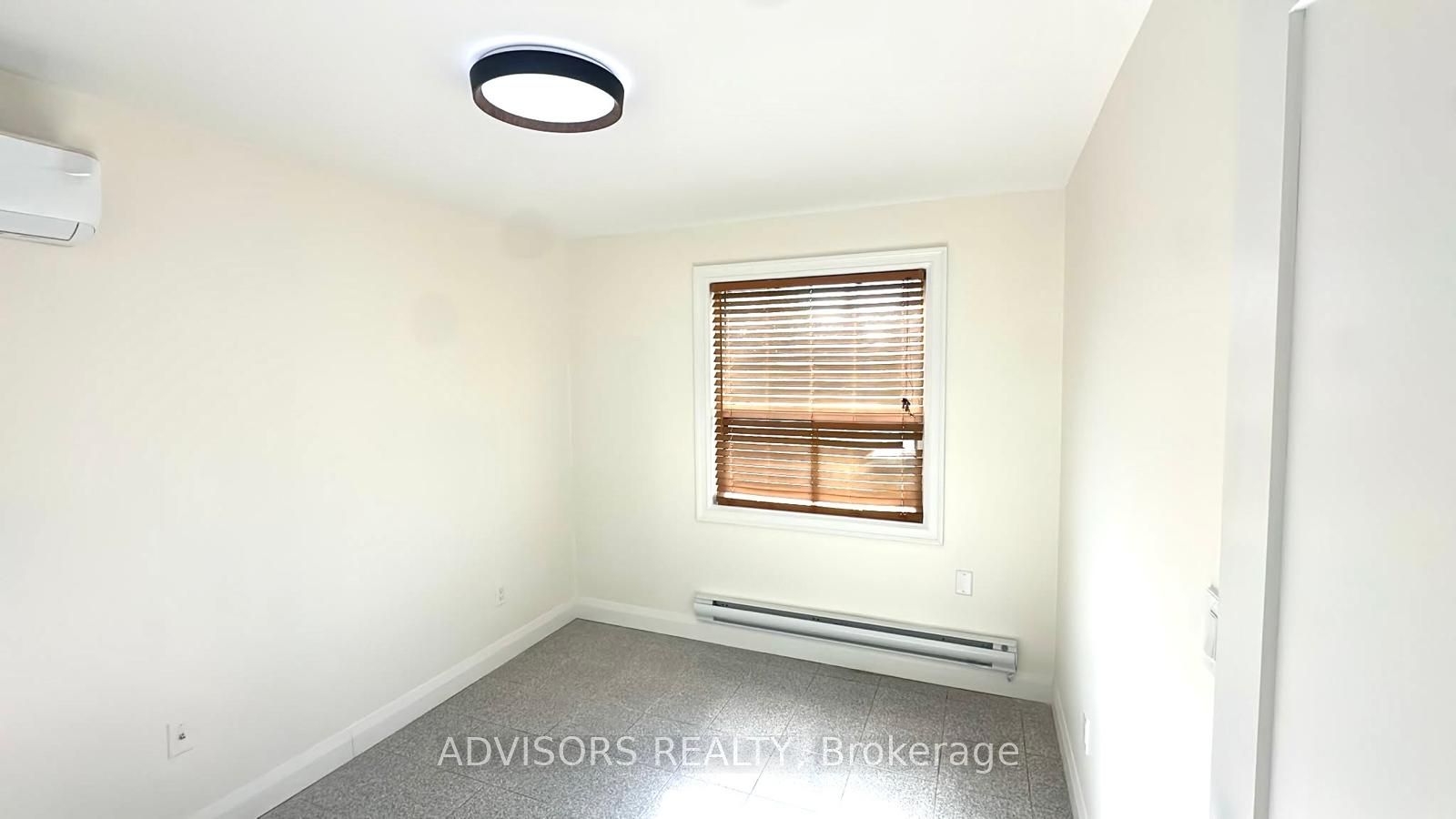 3717 Lakeshore Boulevard W 4 Property Photo 14