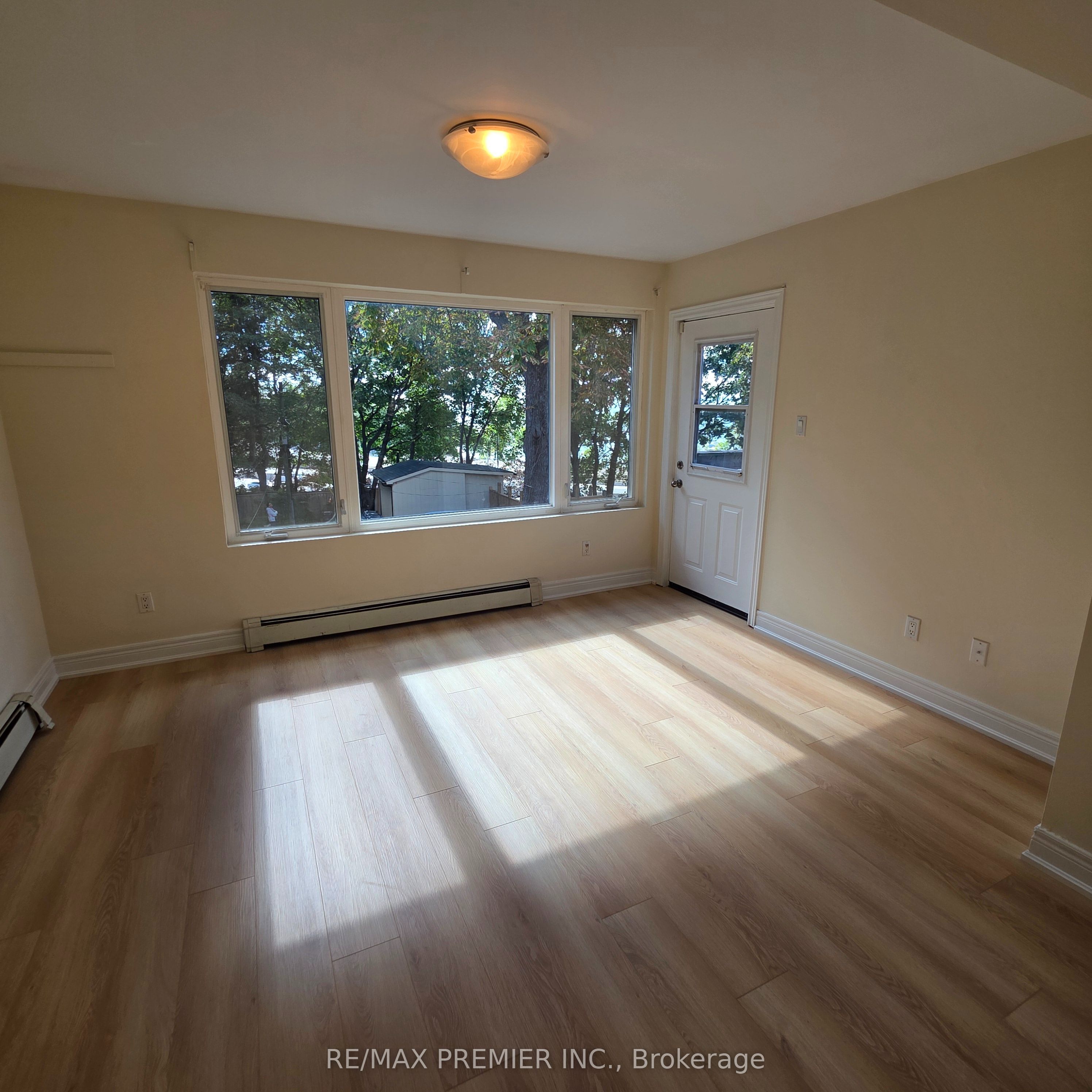 1487 King Street W 103 - Upper Property Photo 14