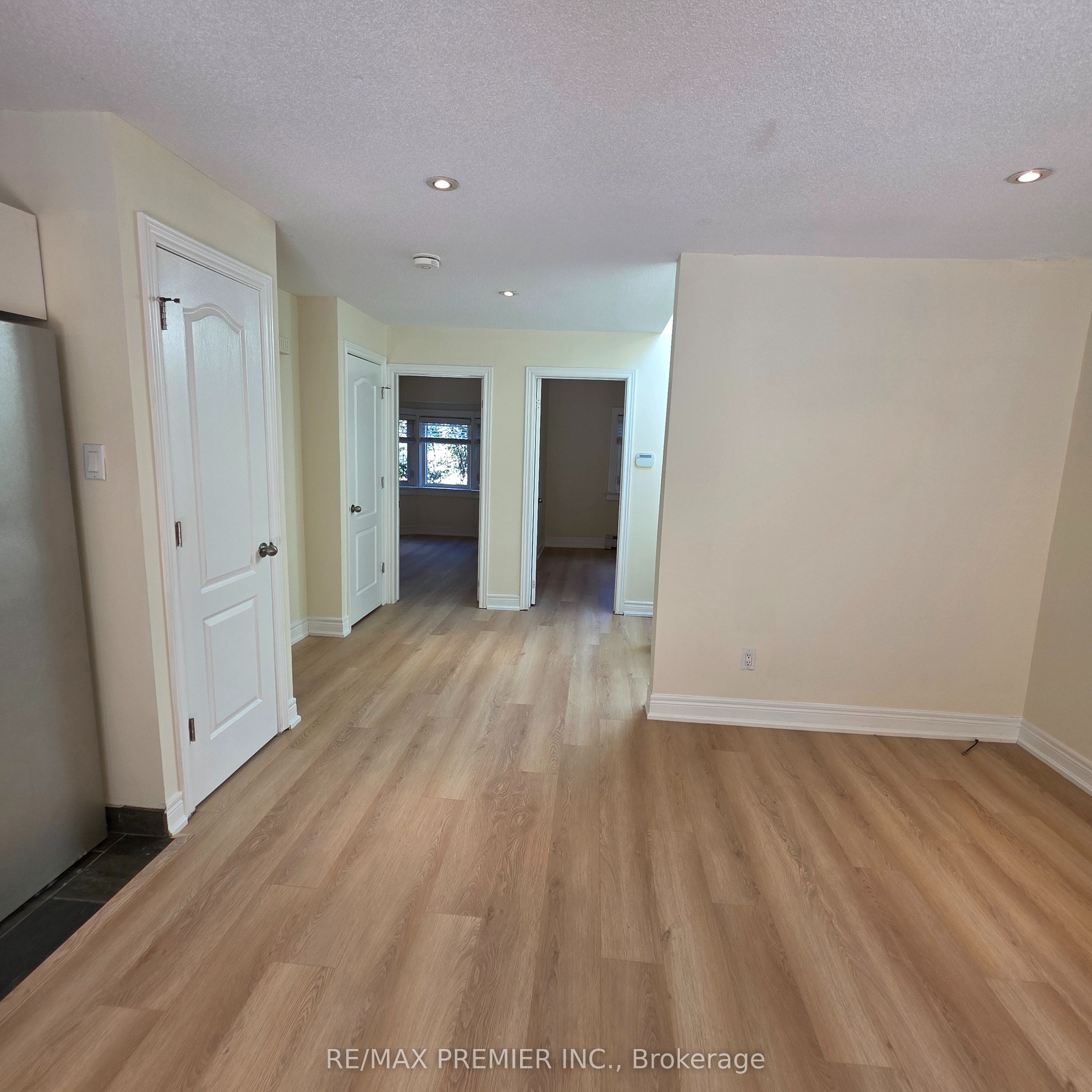 1487 King Street W 103 - Upper Property Photo 15