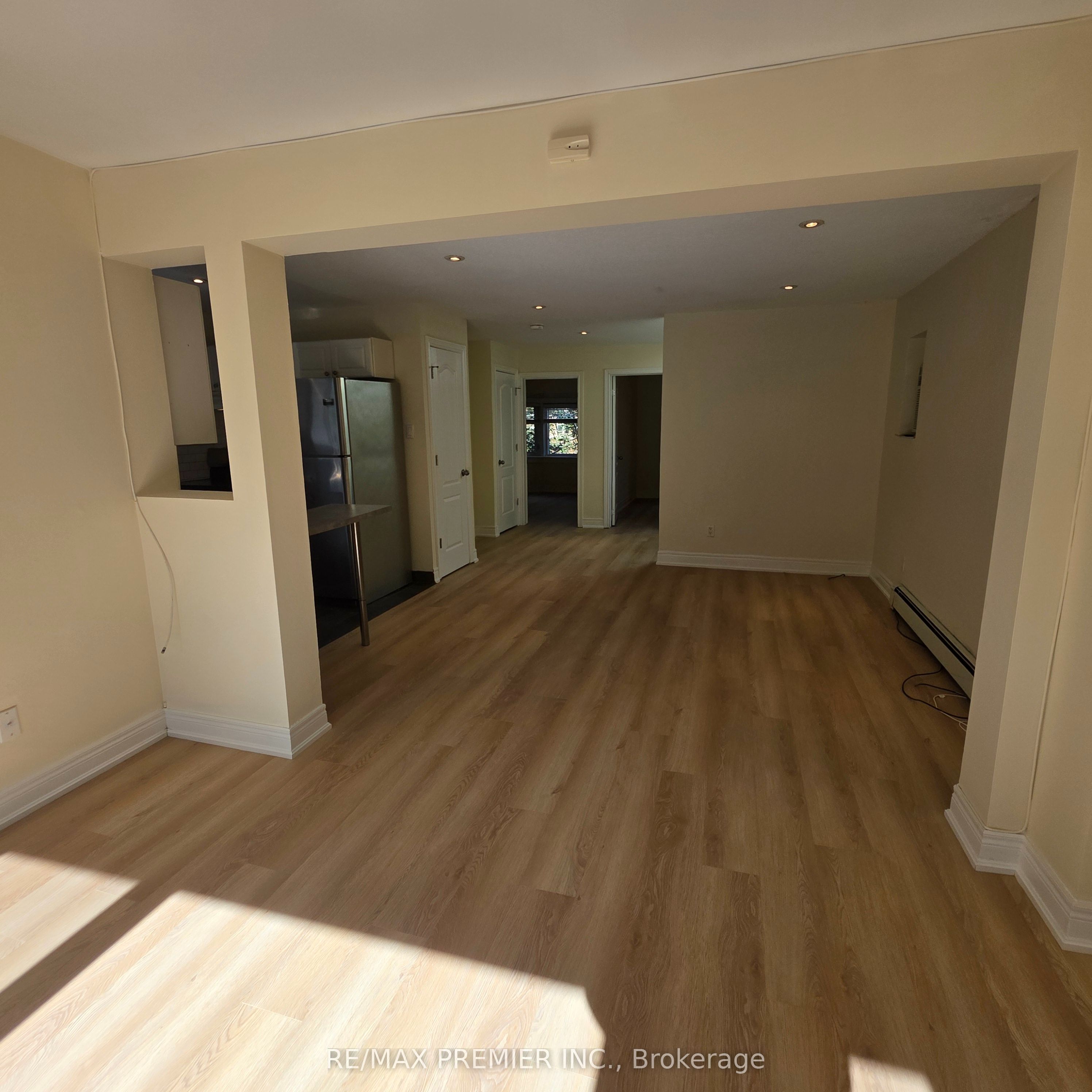1487 King Street W 103 - Upper Property Photo 16