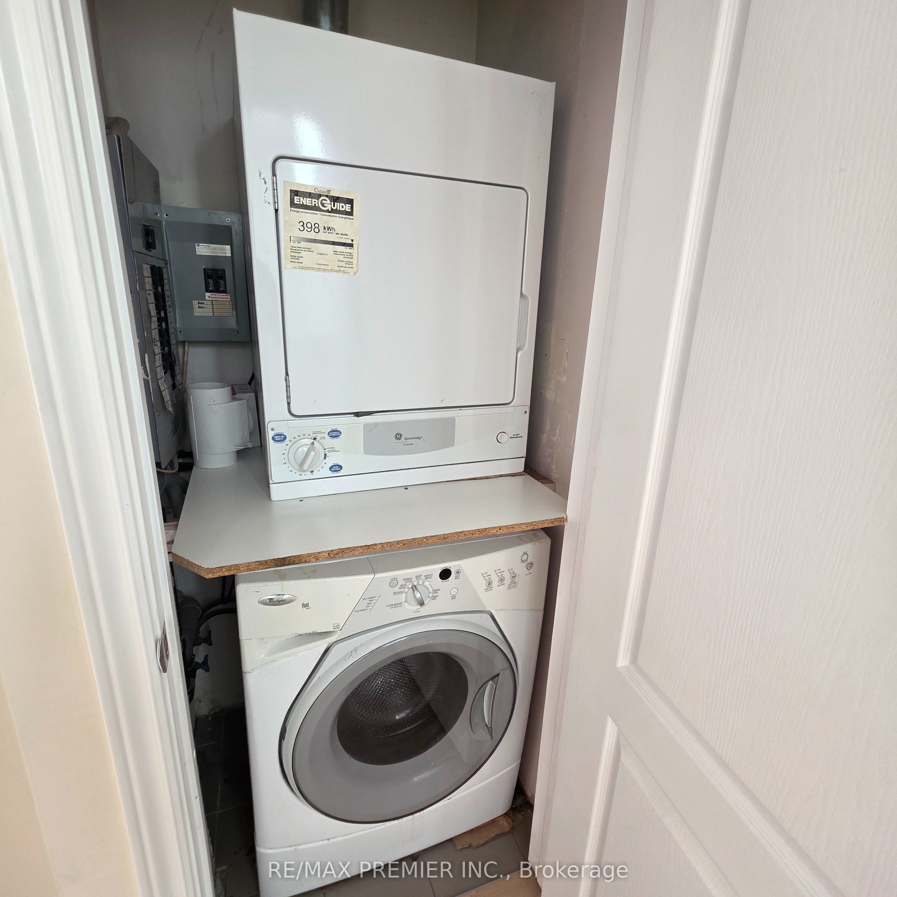 1487 King Street W 103 - Upper Property Photo 17