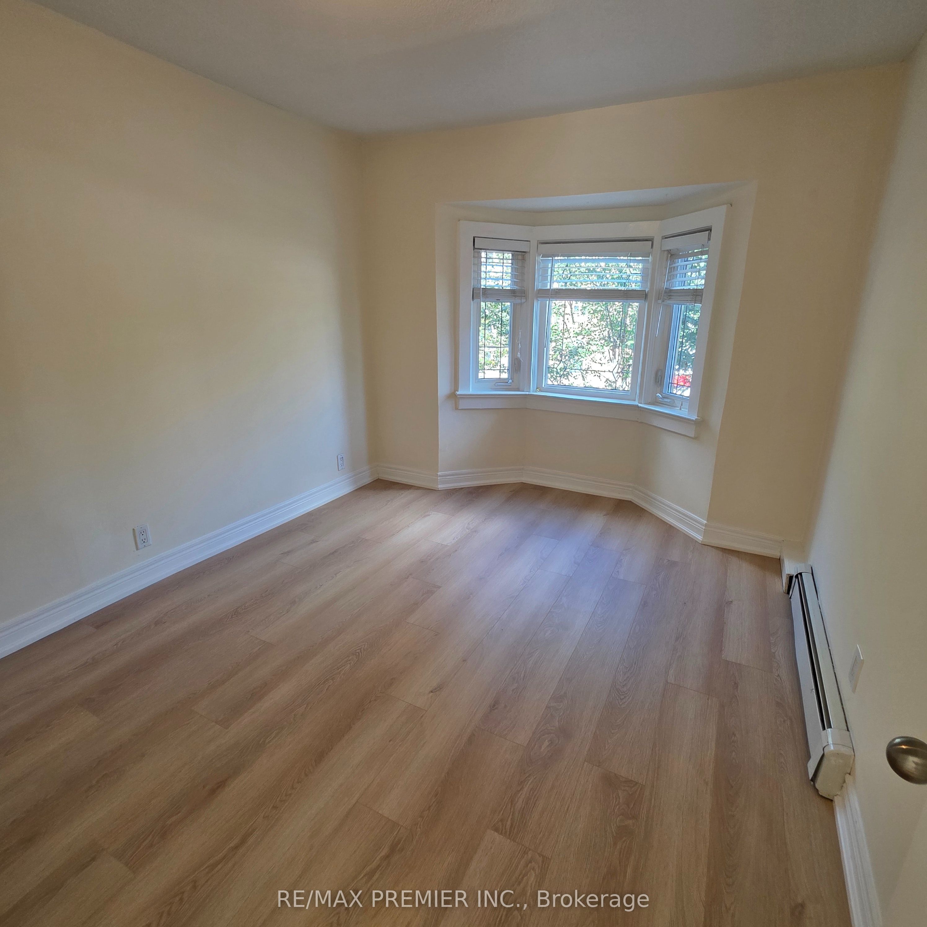 1487 King Street W 103 - Upper Property Photo 18