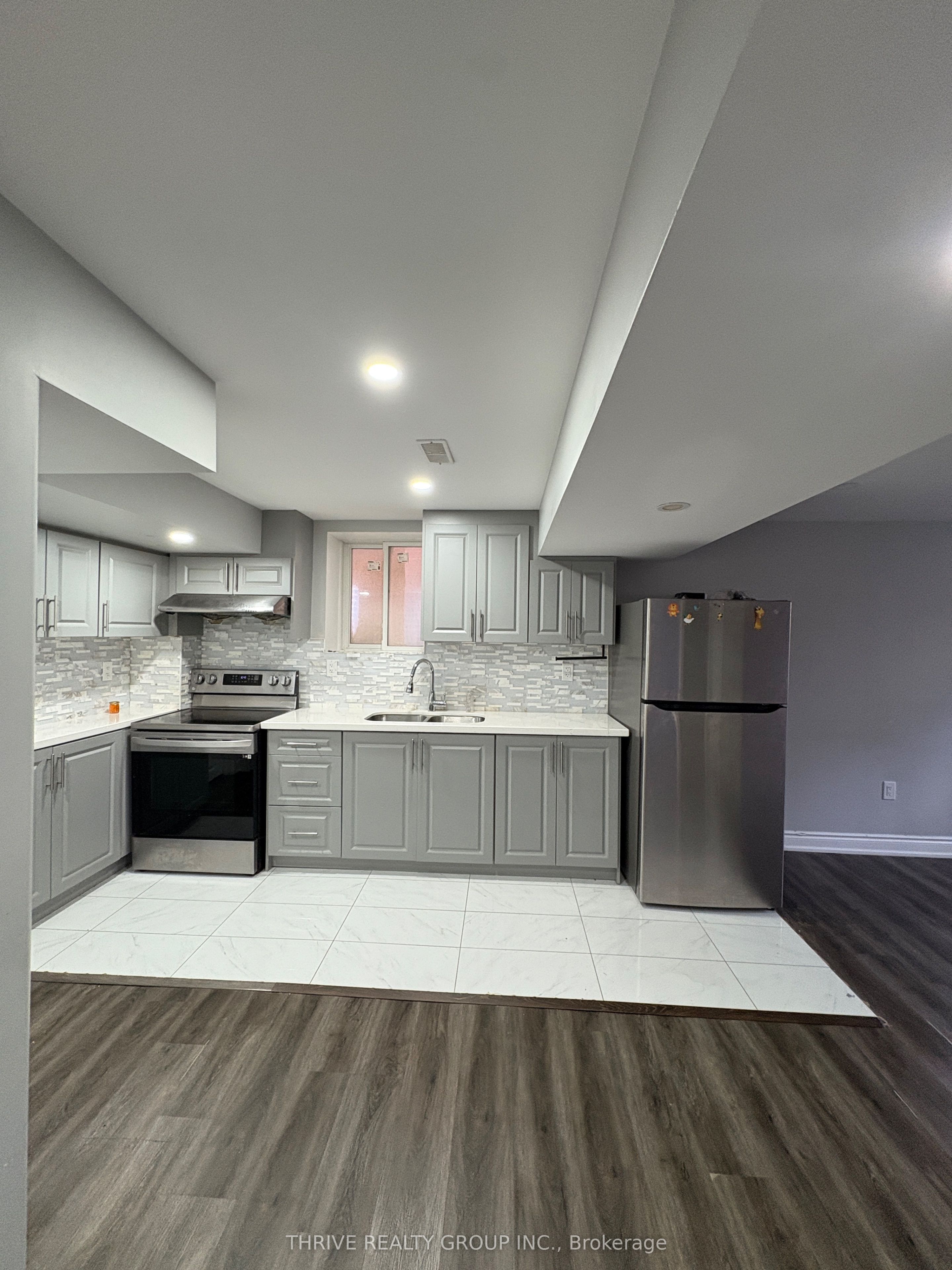 1215 Clifford Point Property Photo 3