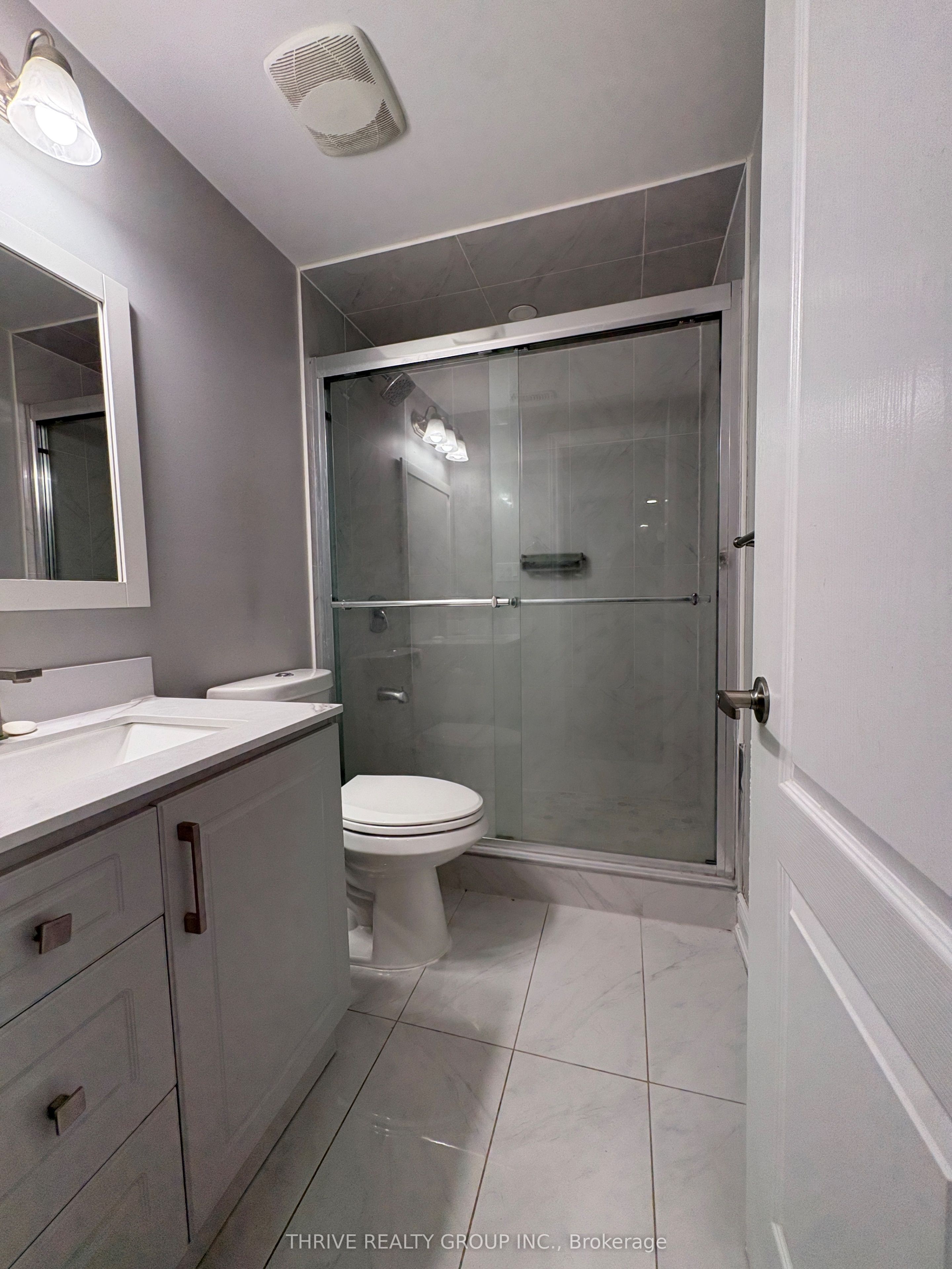 1215 Clifford Point Property Photo 7