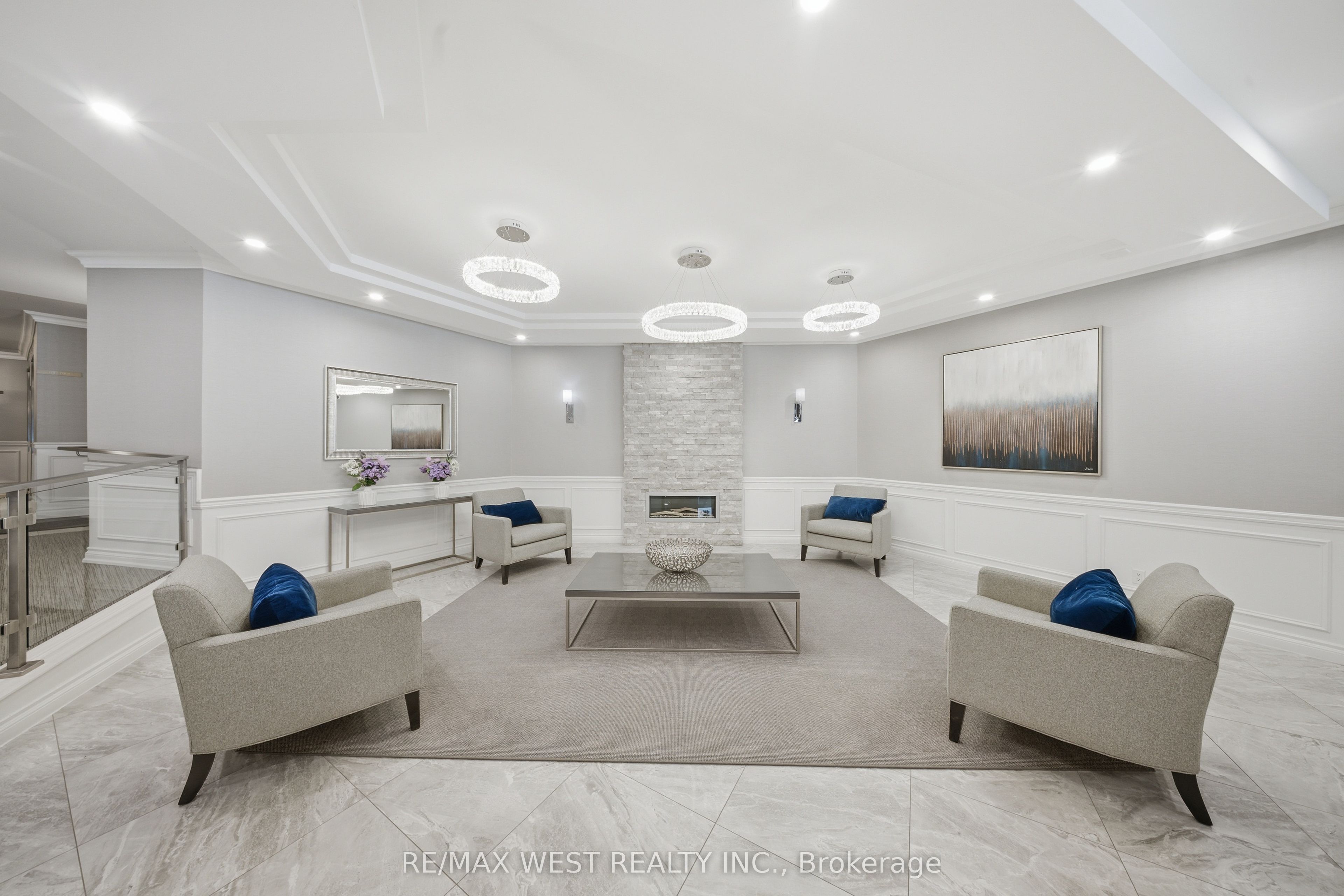 1300 Bloor Street 504 Property Photo 2