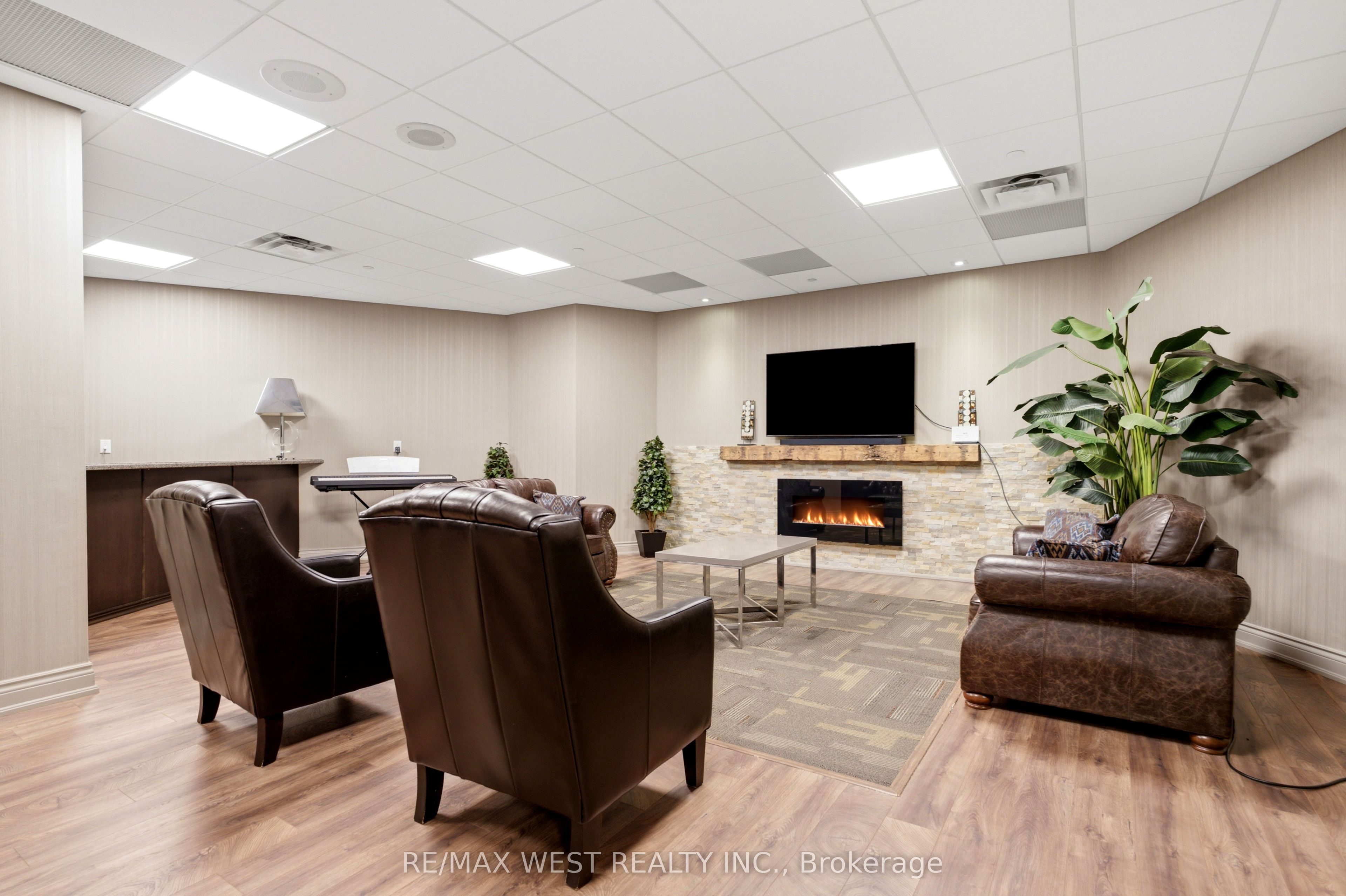 1300 Bloor Street 504 Property Photo 24