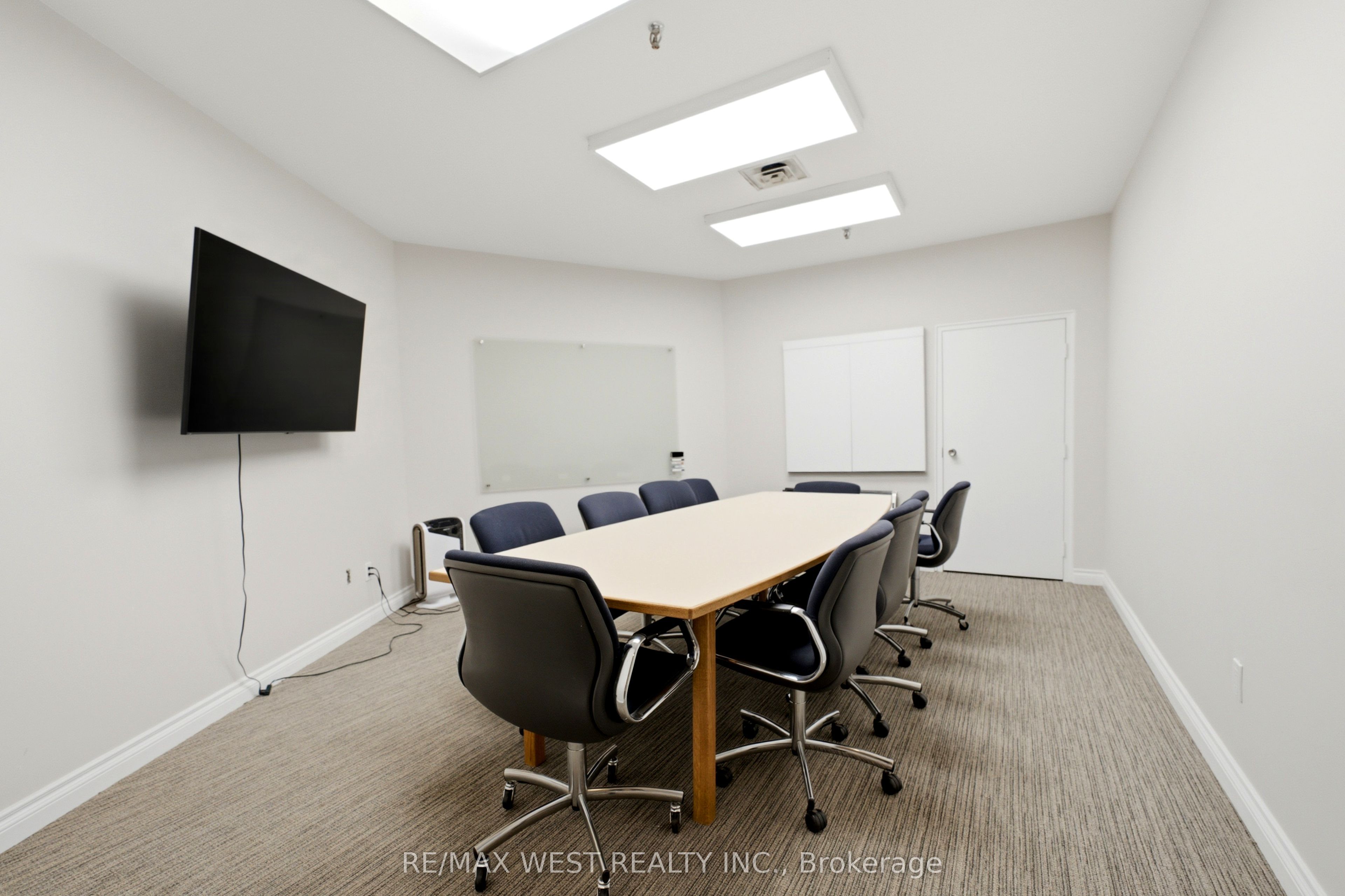1300 Bloor Street 504 Property Photo 25