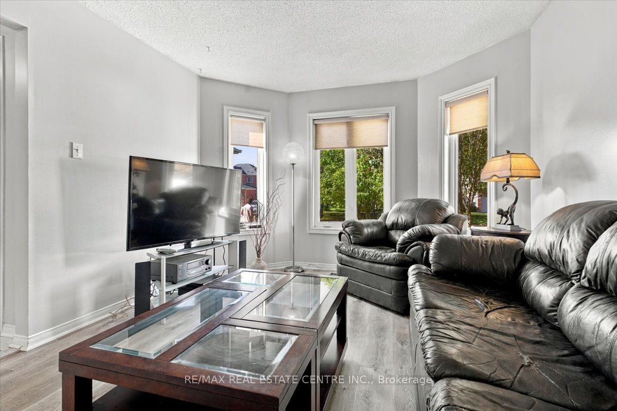 22 Birchway Place Property Photo 10