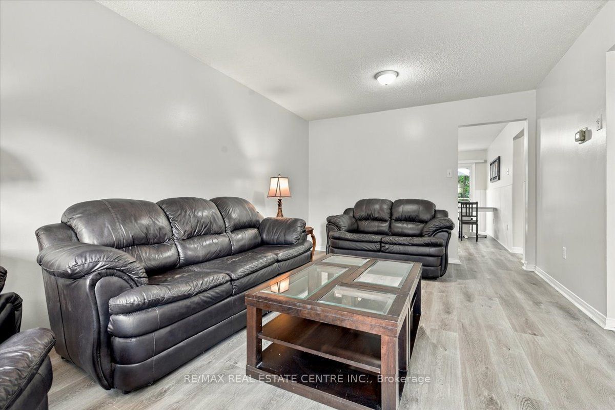 22 Birchway Place Property Photo 11