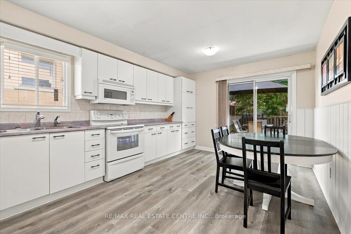 22 Birchway Place Property Photo 12