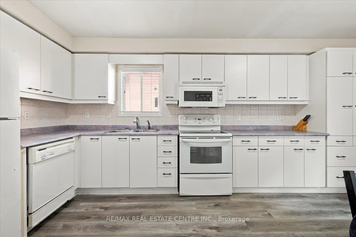 22 Birchway Place Property Photo 15