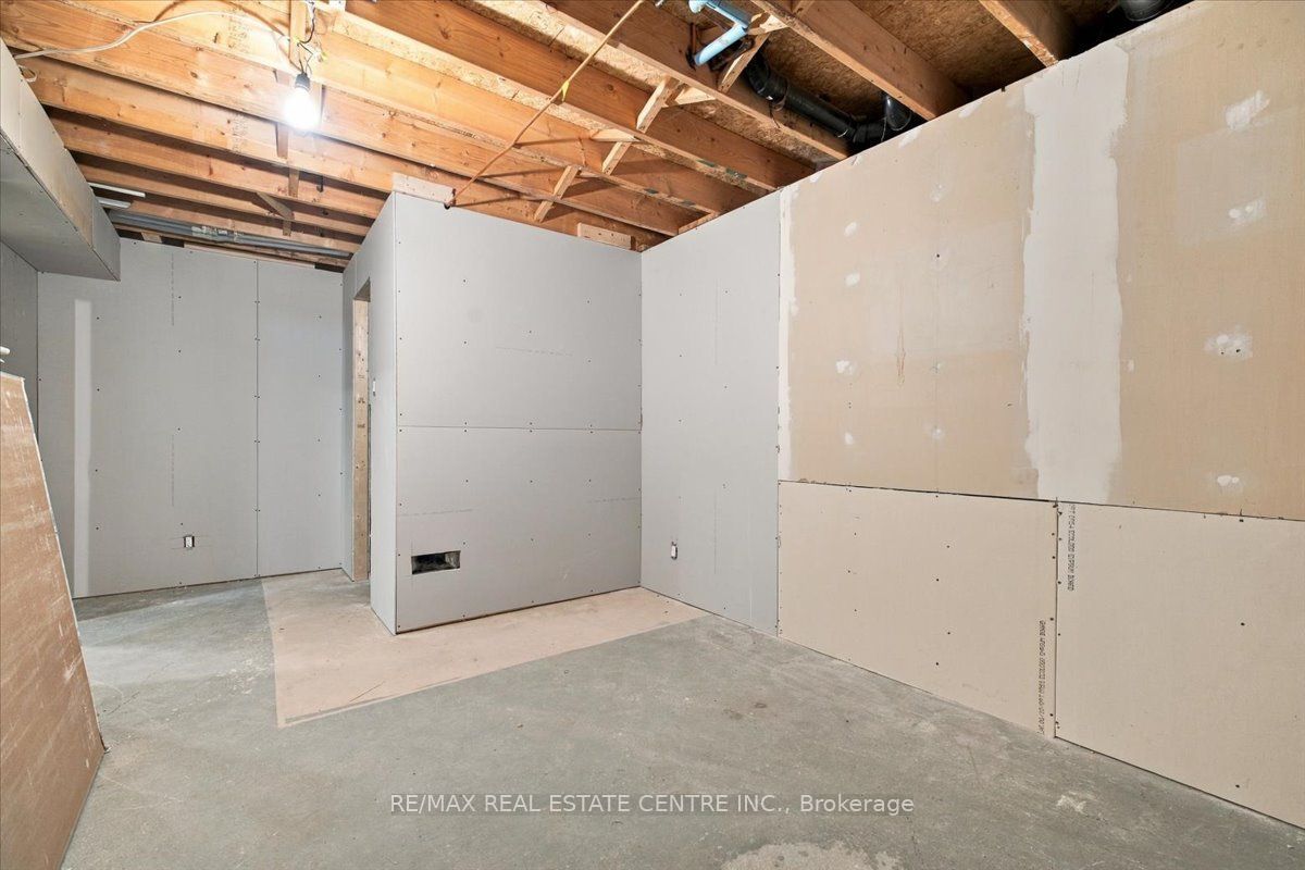 22 Birchway Place Property Photo 29