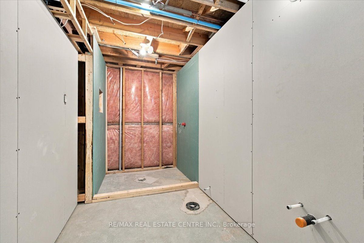 22 Birchway Place Property Photo 30