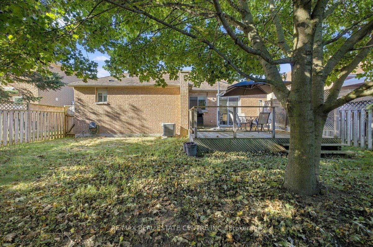 22 Birchway Place Property Photo 33
