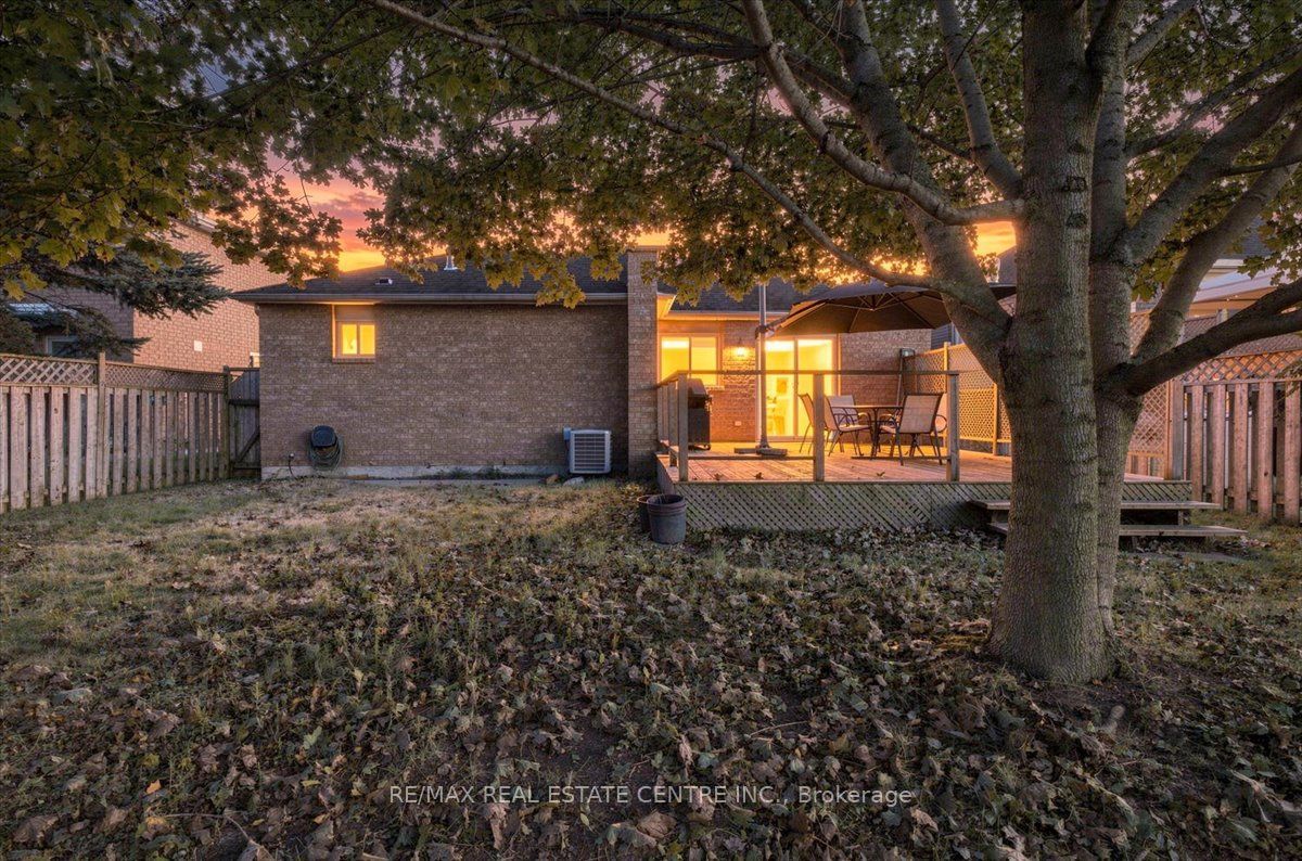 22 Birchway Place Property Photo 34