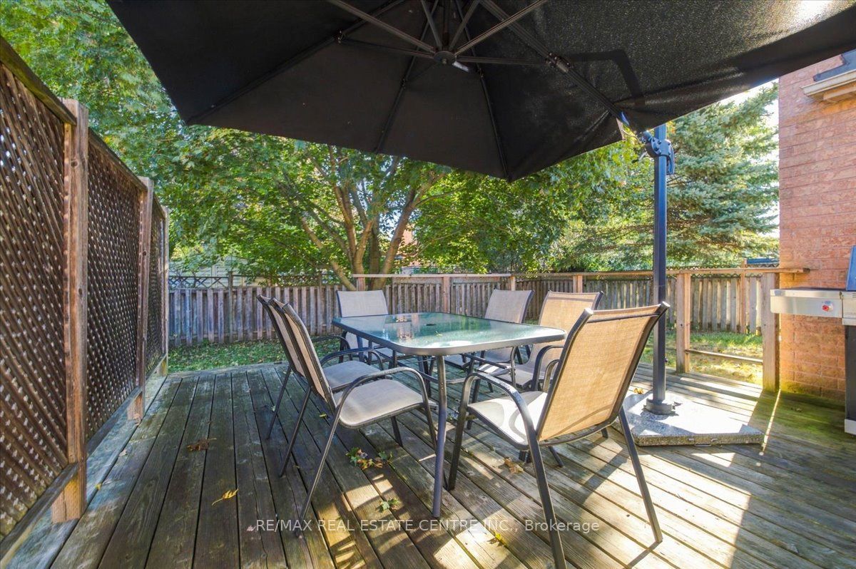 22 Birchway Place Property Photo 37