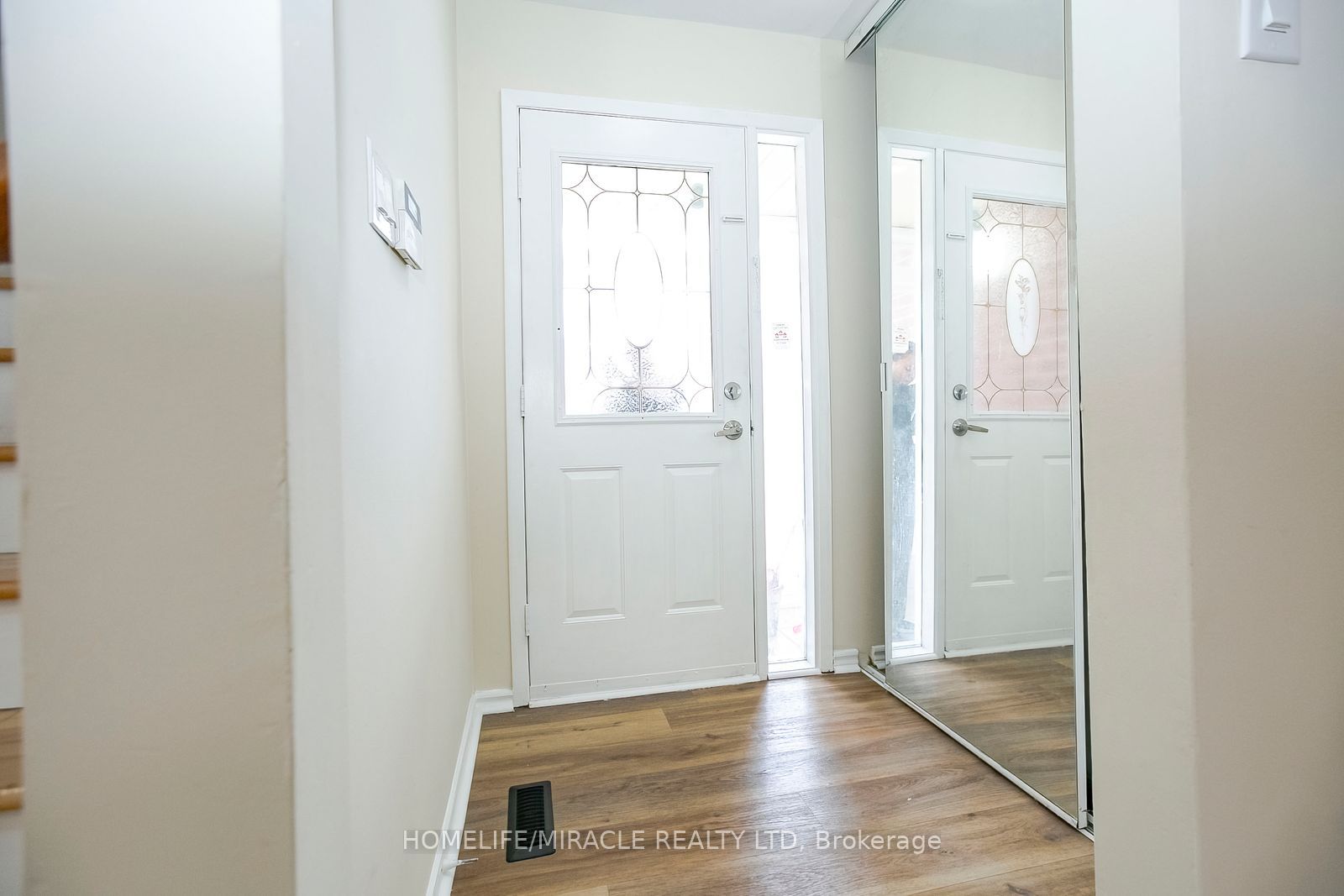 33 Adam Street Property Photo 4