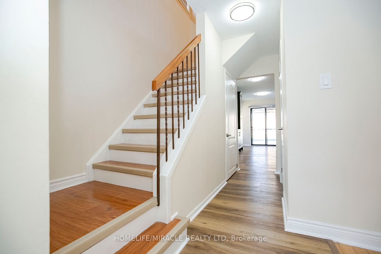 33 Adam Street Property Photo 5