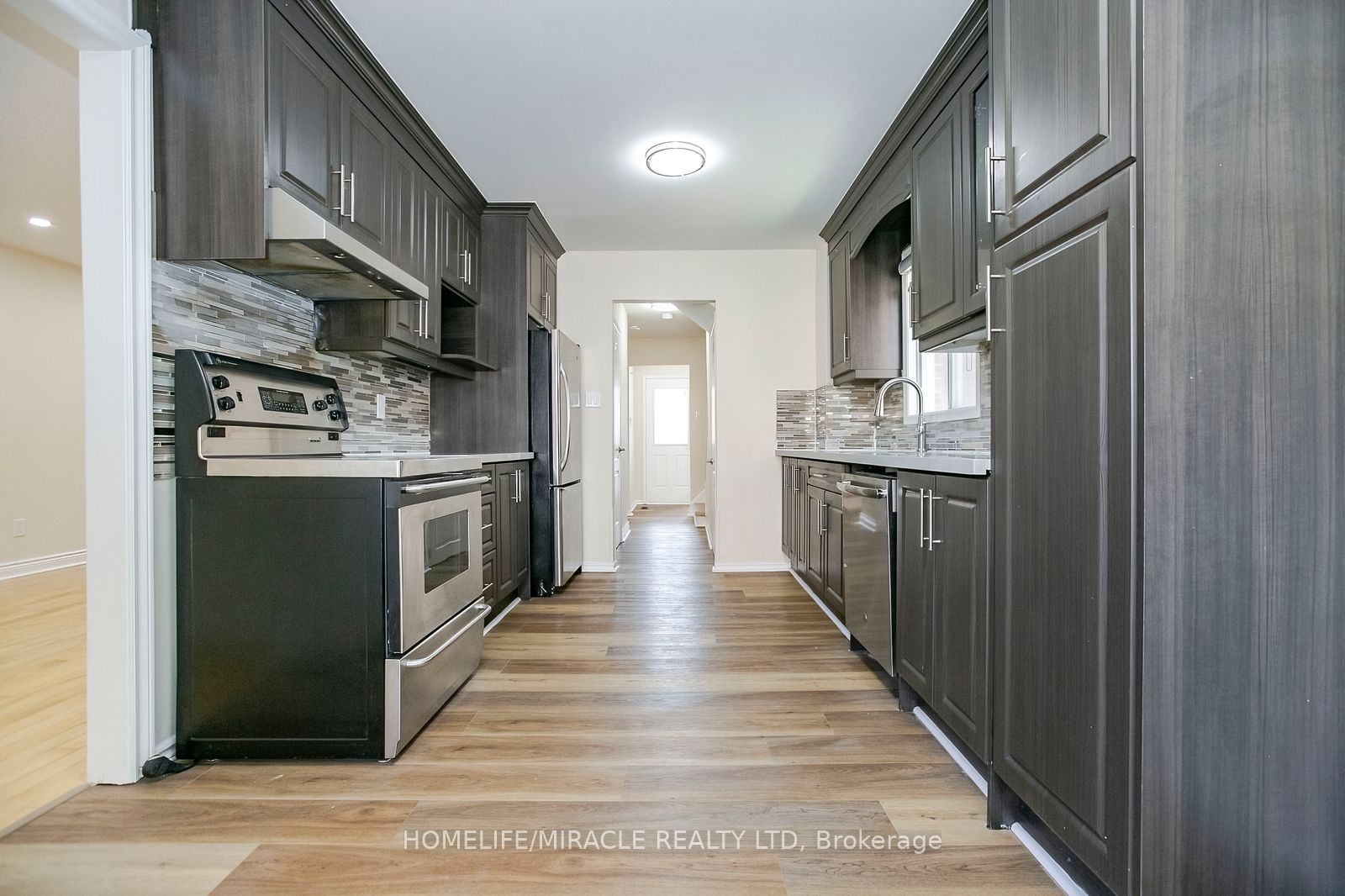 33 Adam Street Property Photo 9