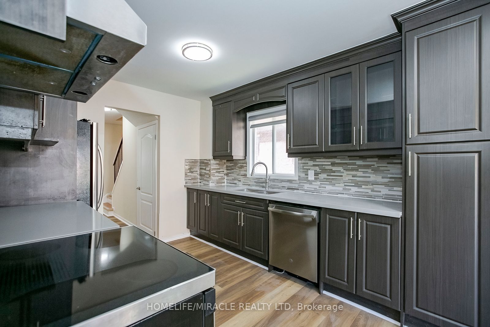 33 Adam Street Property Photo 12