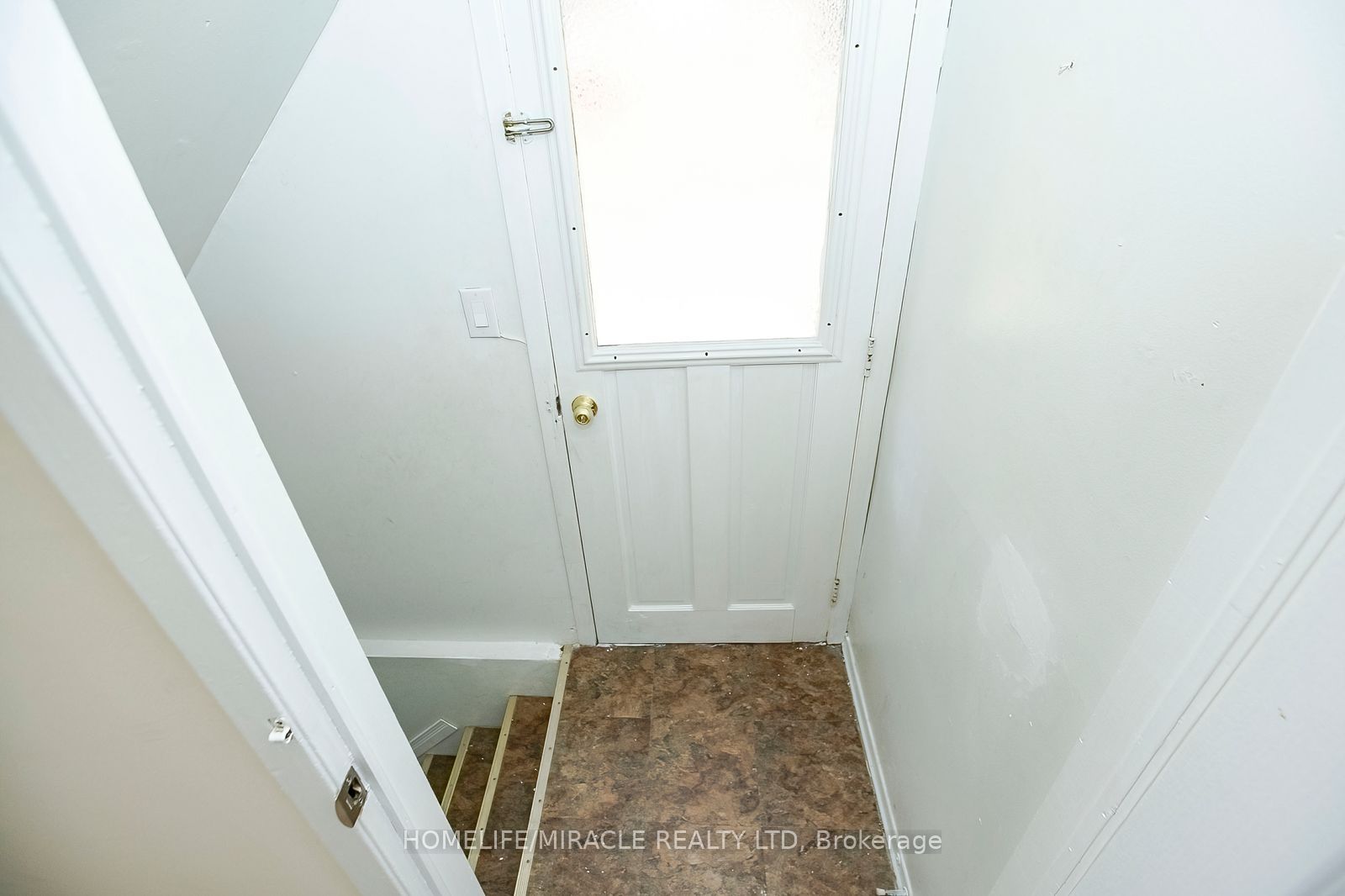 33 Adam Street Property Photo 36