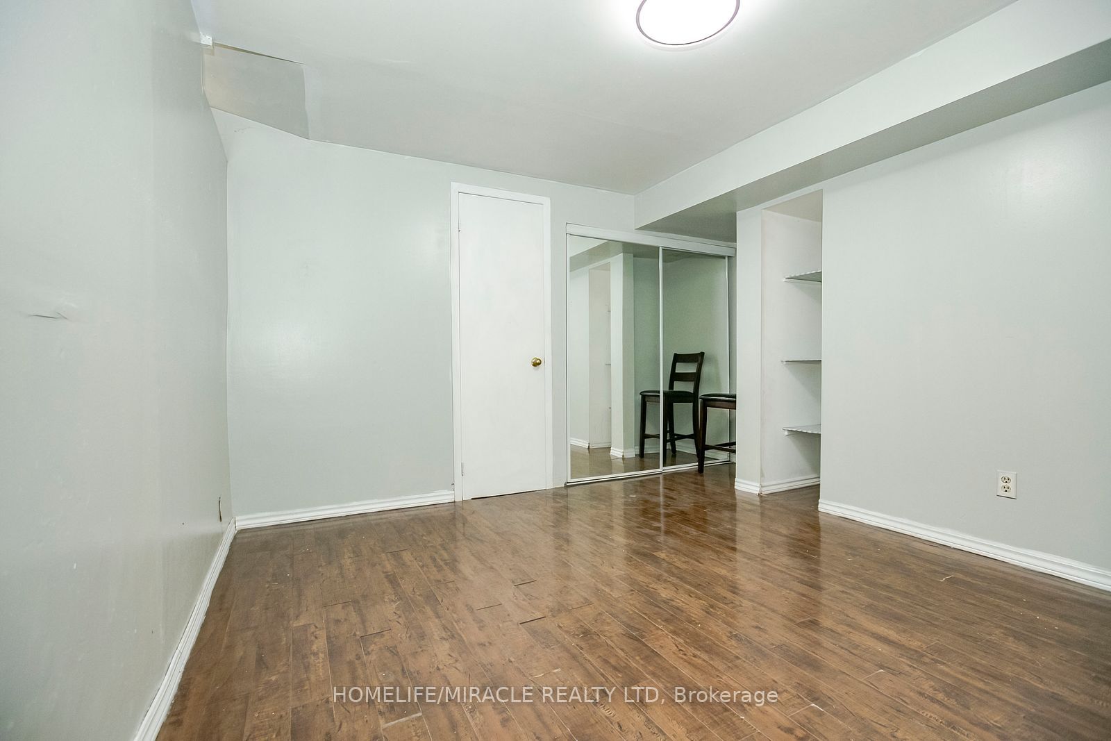 33 Adam Street Property Photo 38