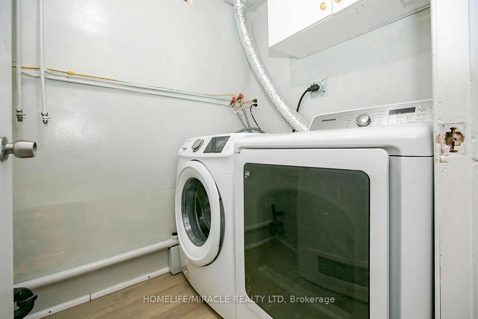 33 Adam Street Property Photo 45