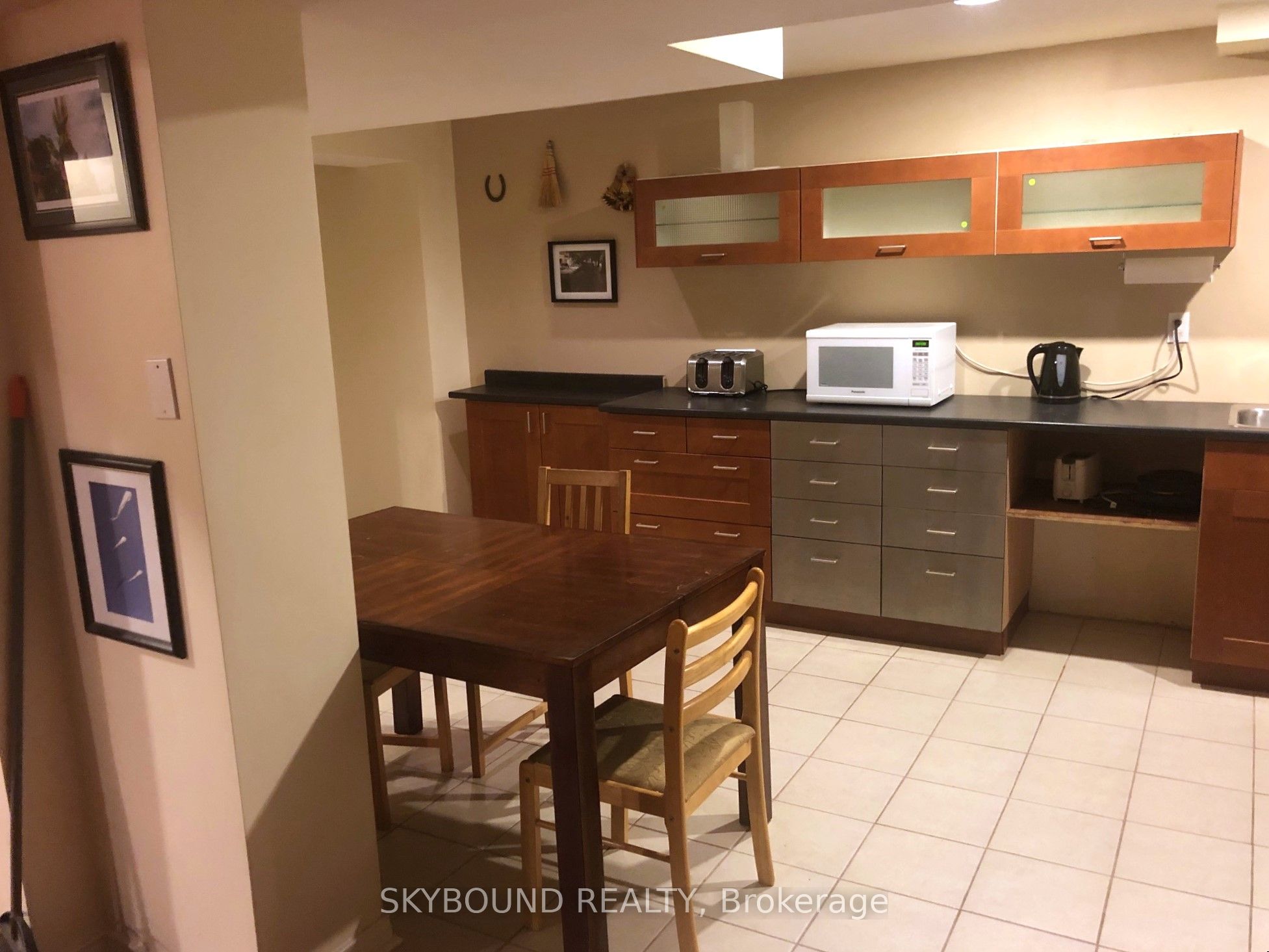 4833 Wild Rose Street Basement Apartment Property Photo 3