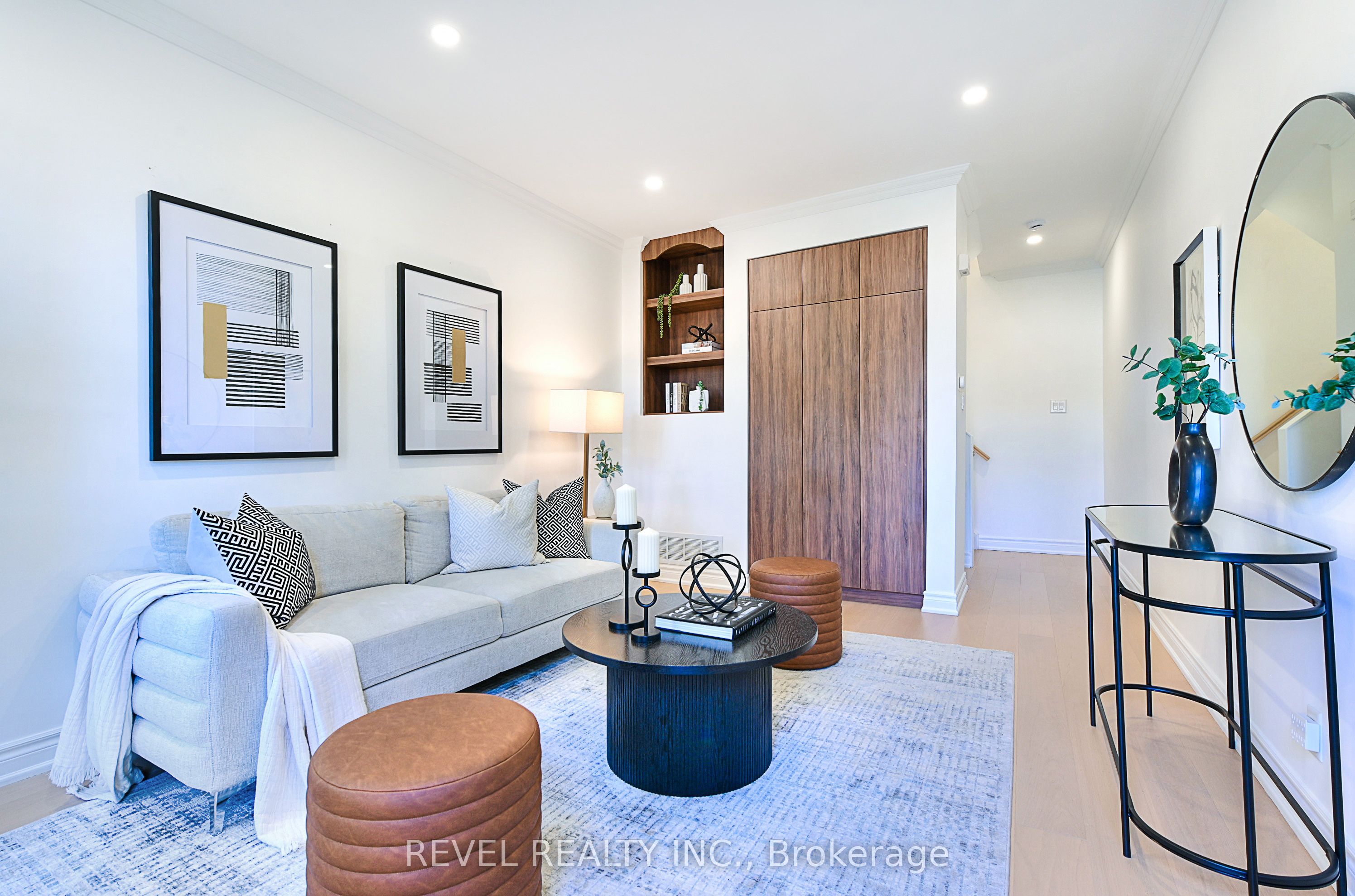 399 Perth Avenue Property Photo 2