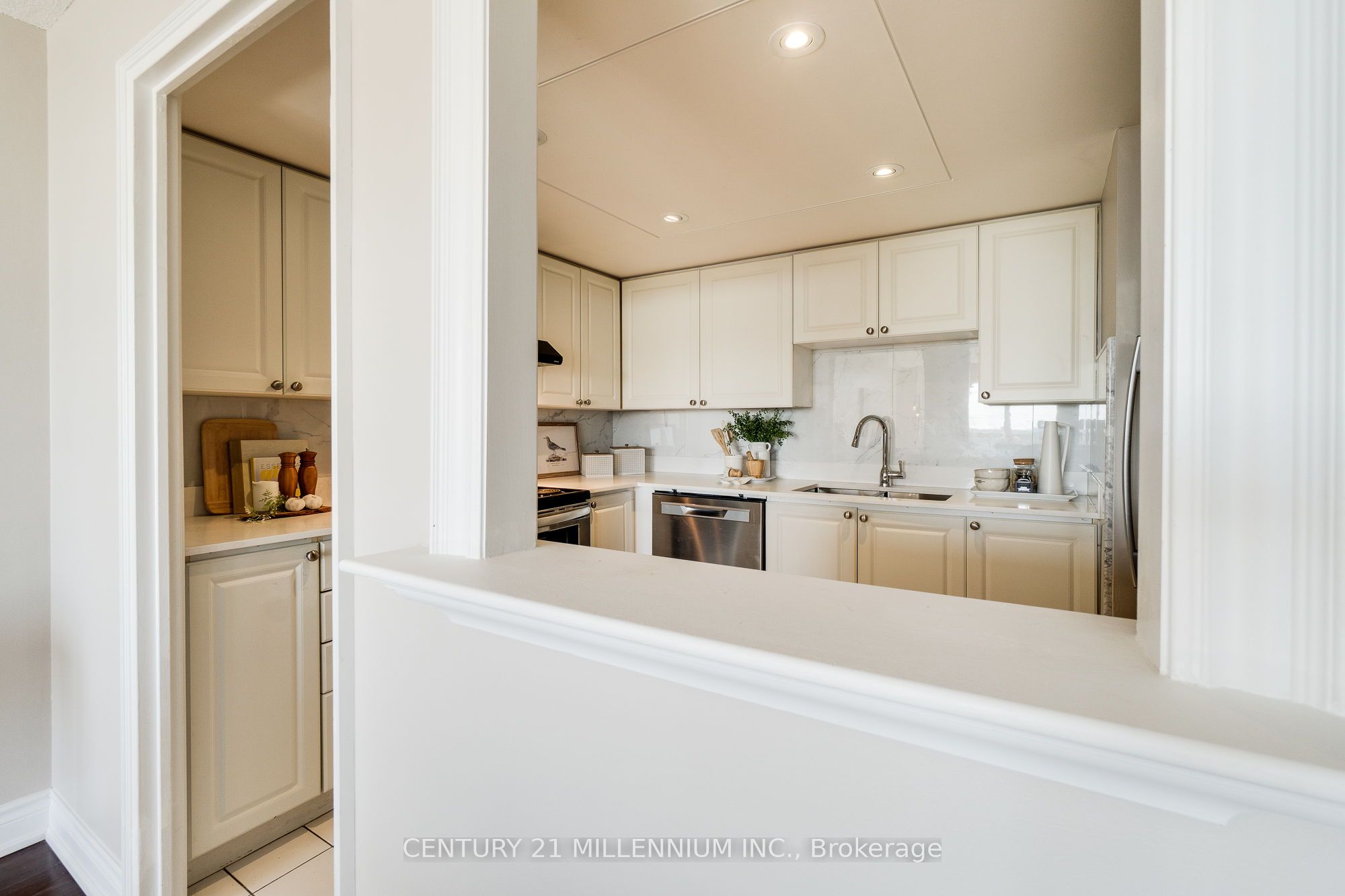 4450 Tucana Court 902 Property Photo 6