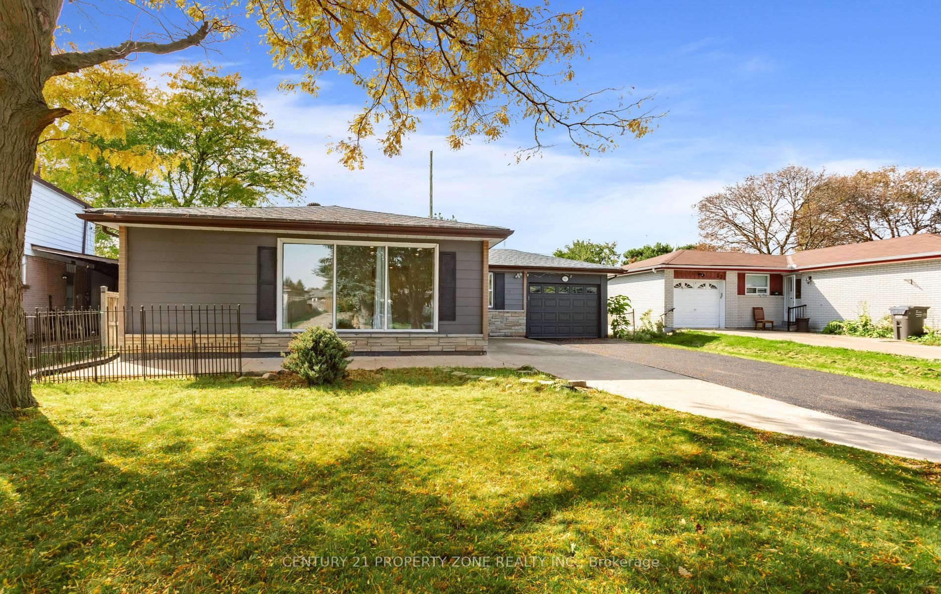 55 Brentwood Drive Property Photo 2