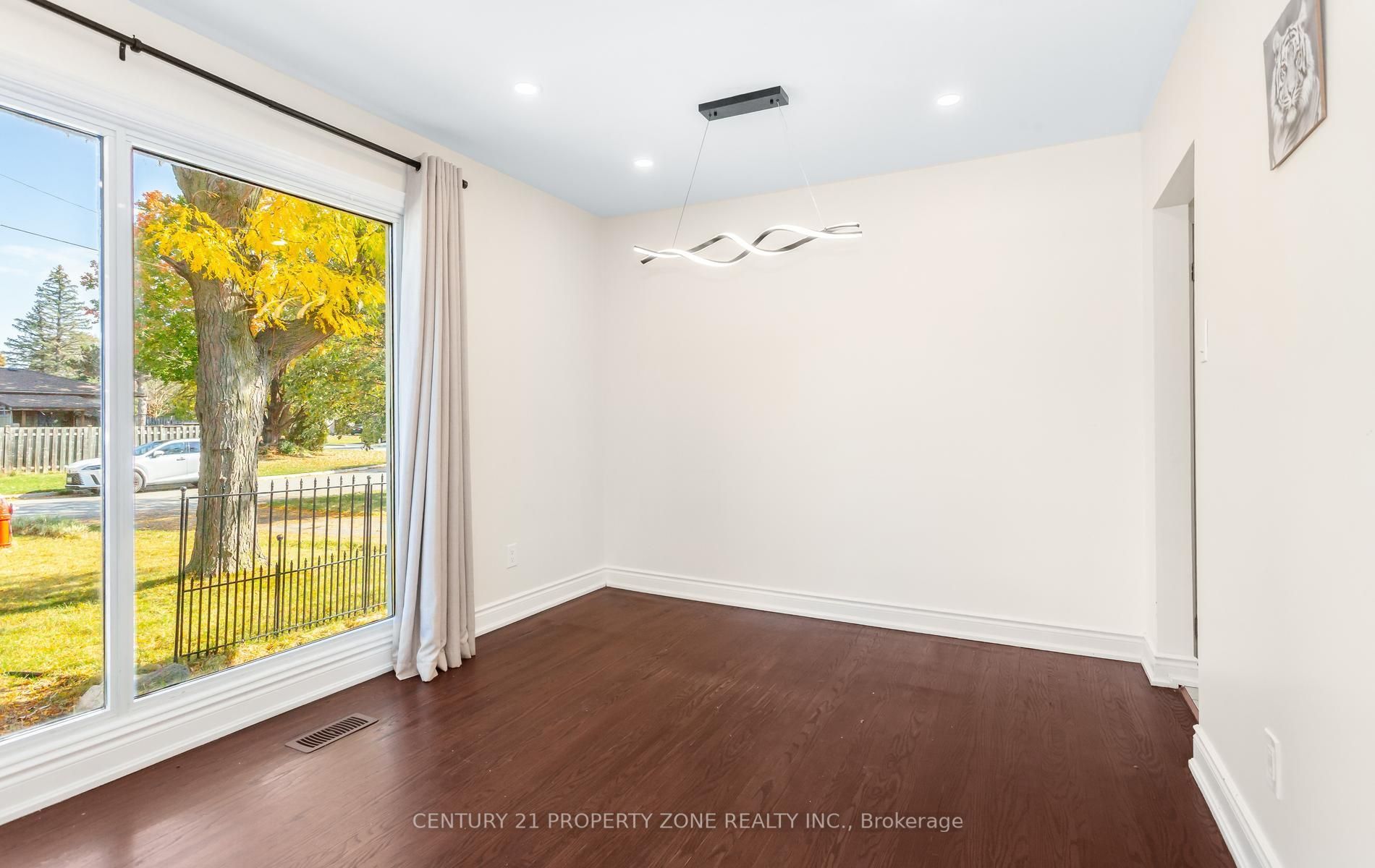 55 Brentwood Drive Property Photo 8