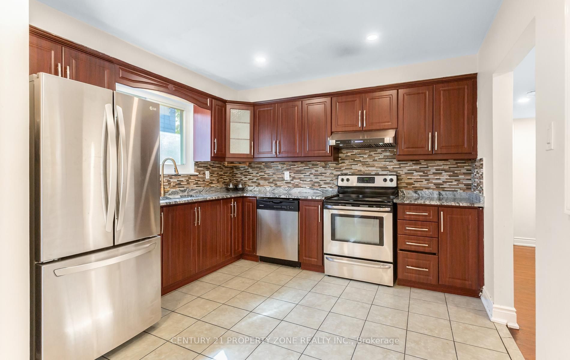 55 Brentwood Drive Property Photo 10