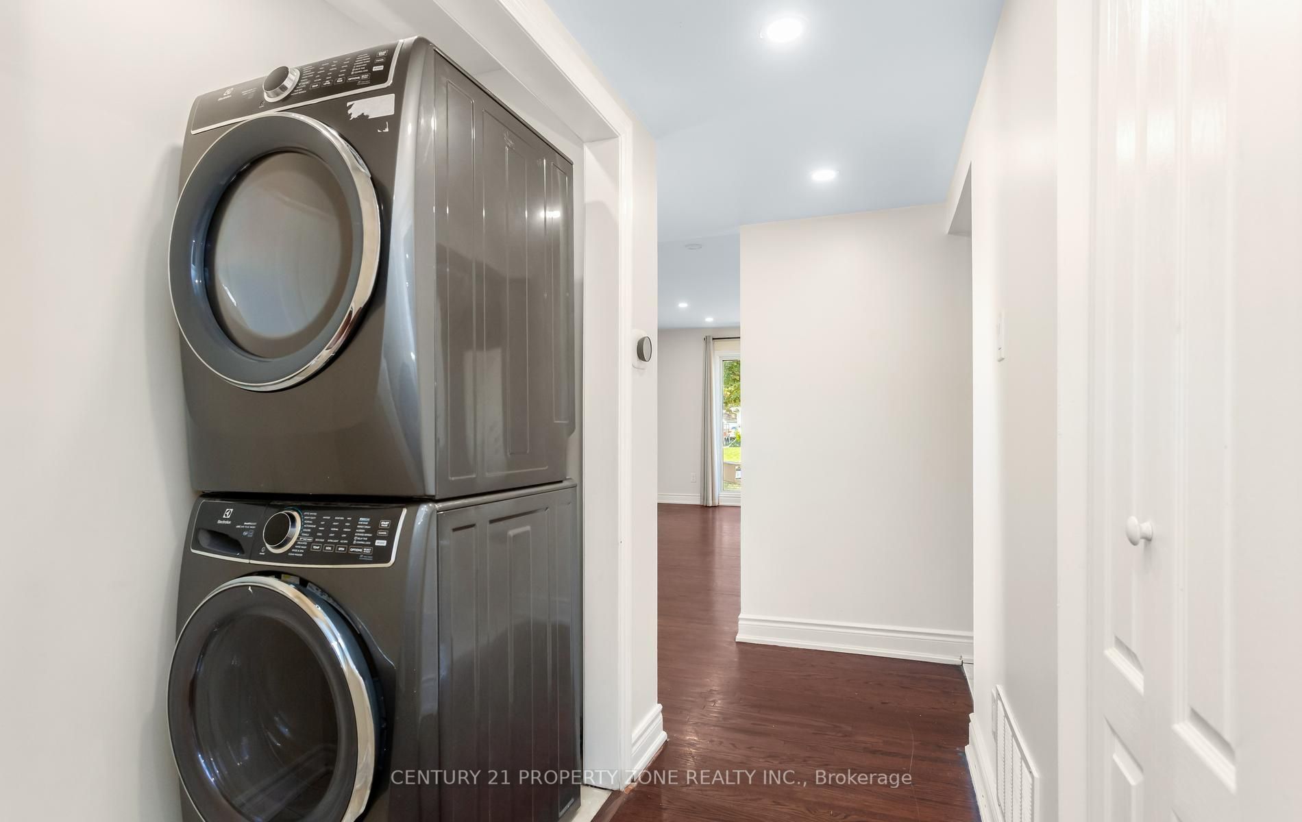 55 Brentwood Drive Property Photo 12