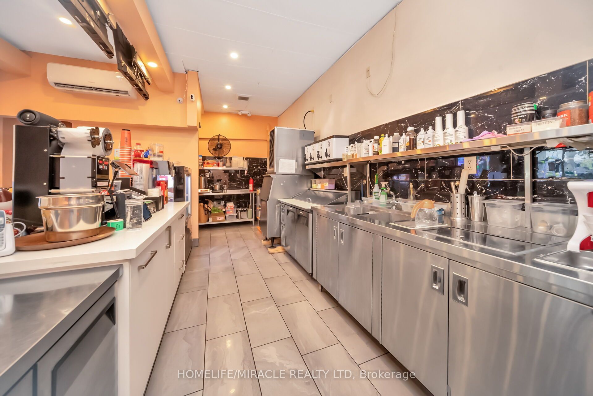 259 Lakeshore Road E Property Photo 21