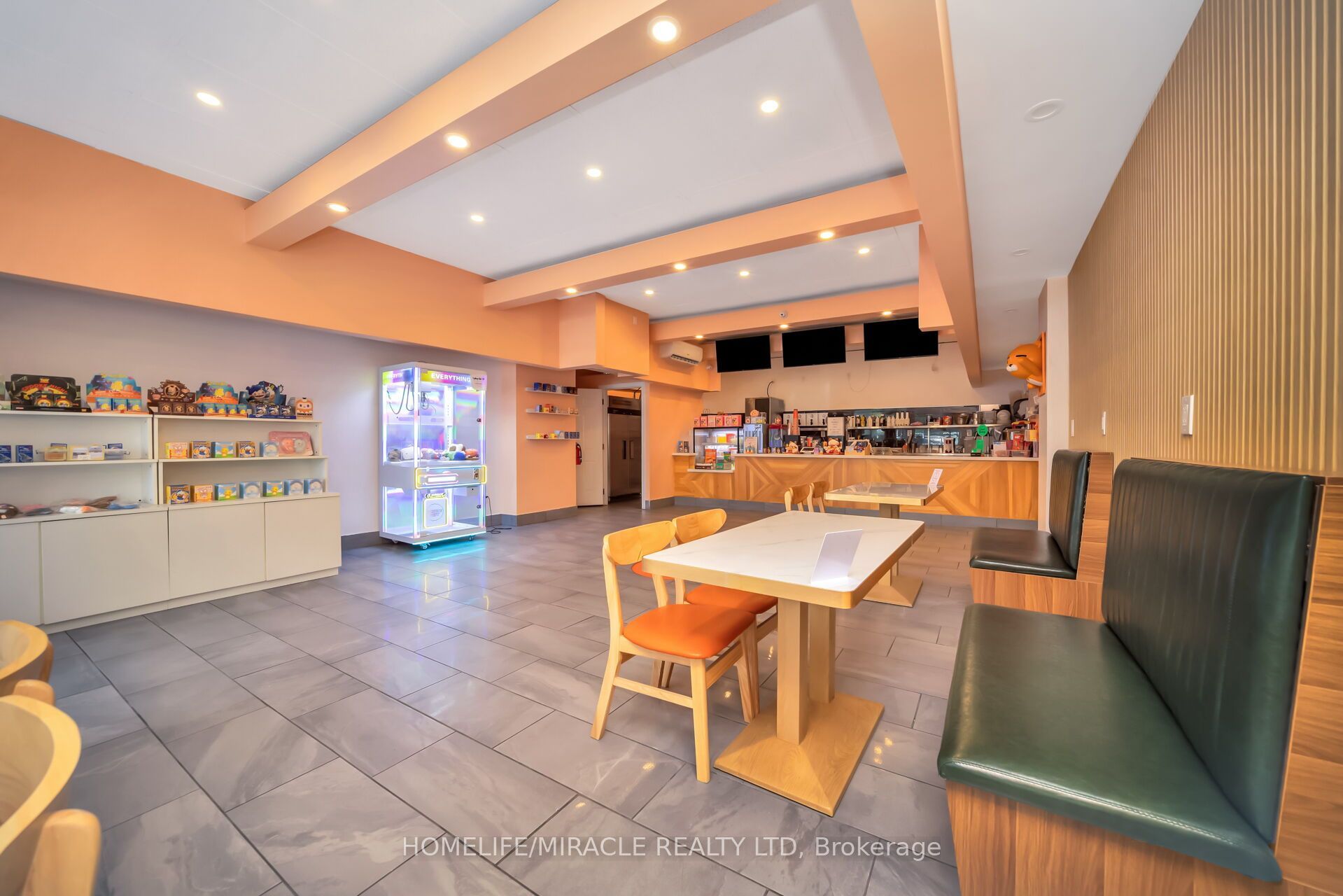 259 Lakeshore Road E Property Photo 25