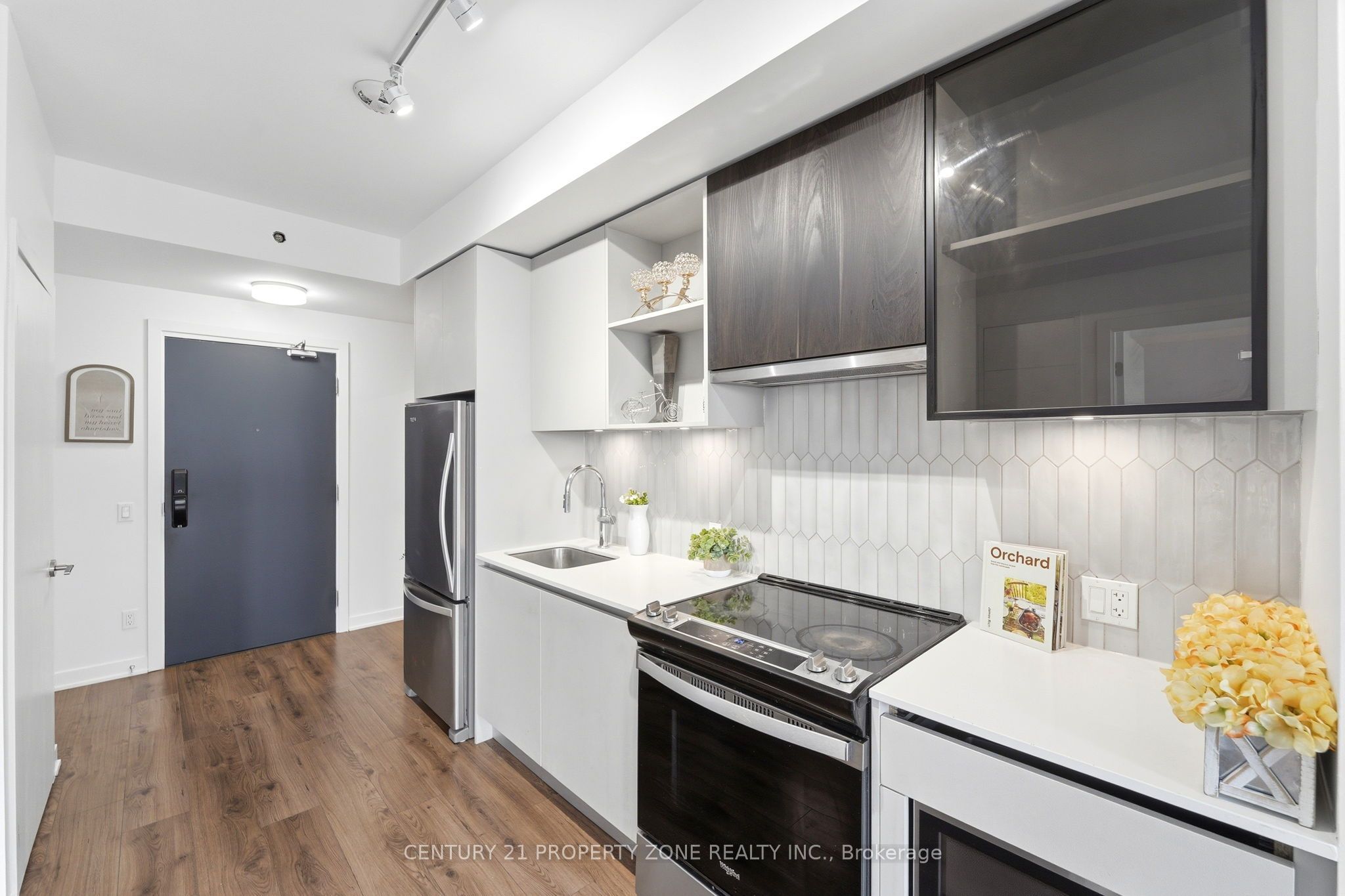 405 Dundas Street W 719 Property Photo 6