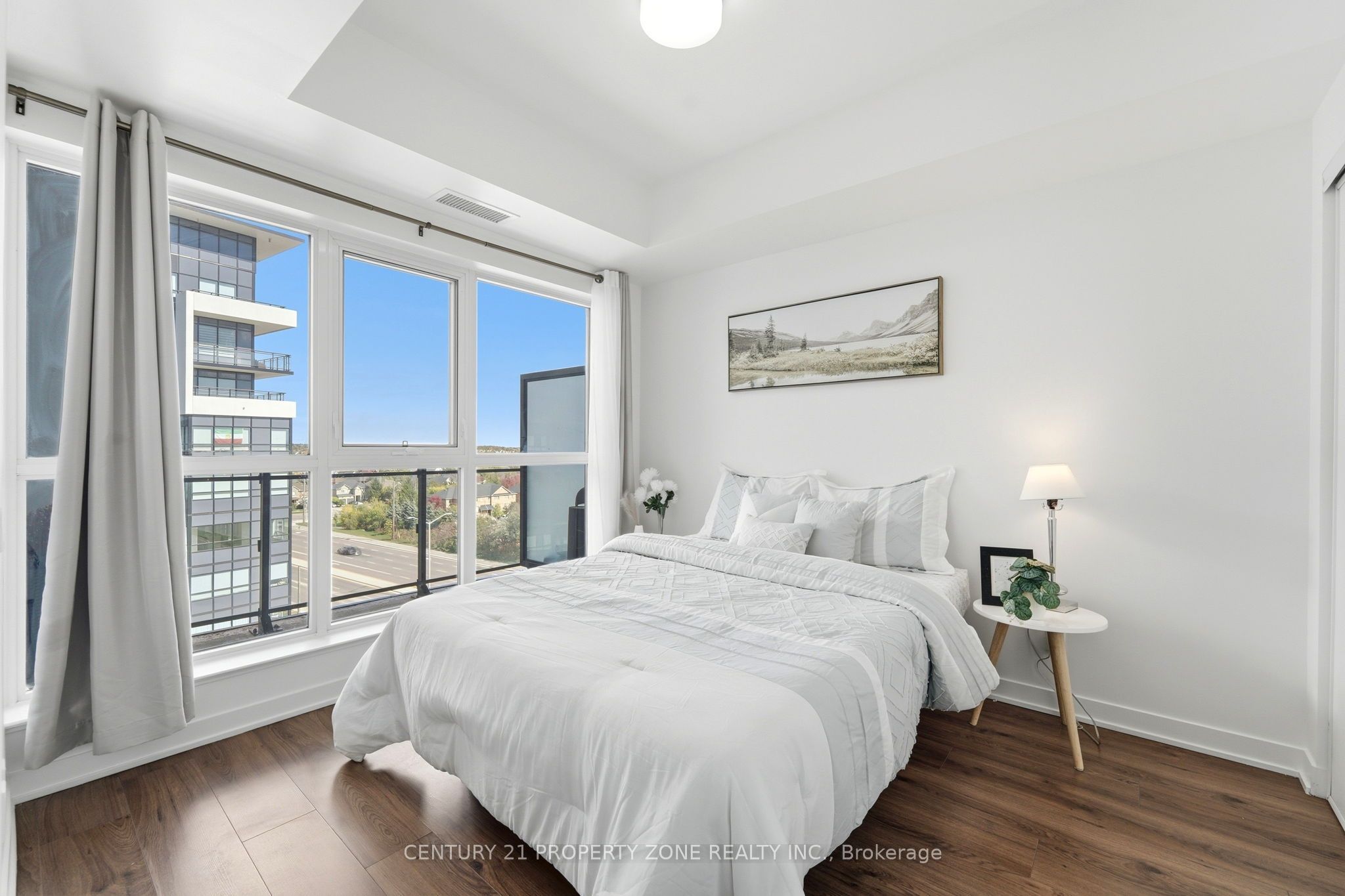 405 Dundas Street W 719 Property Photo 11