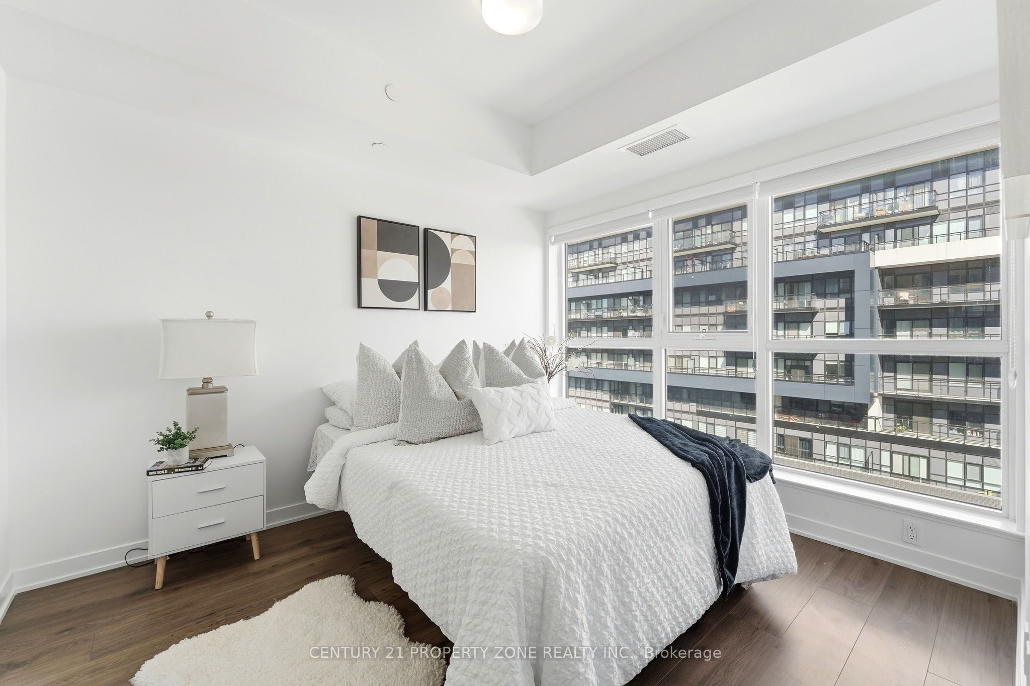 405 Dundas Street W 719 Property Photo 14