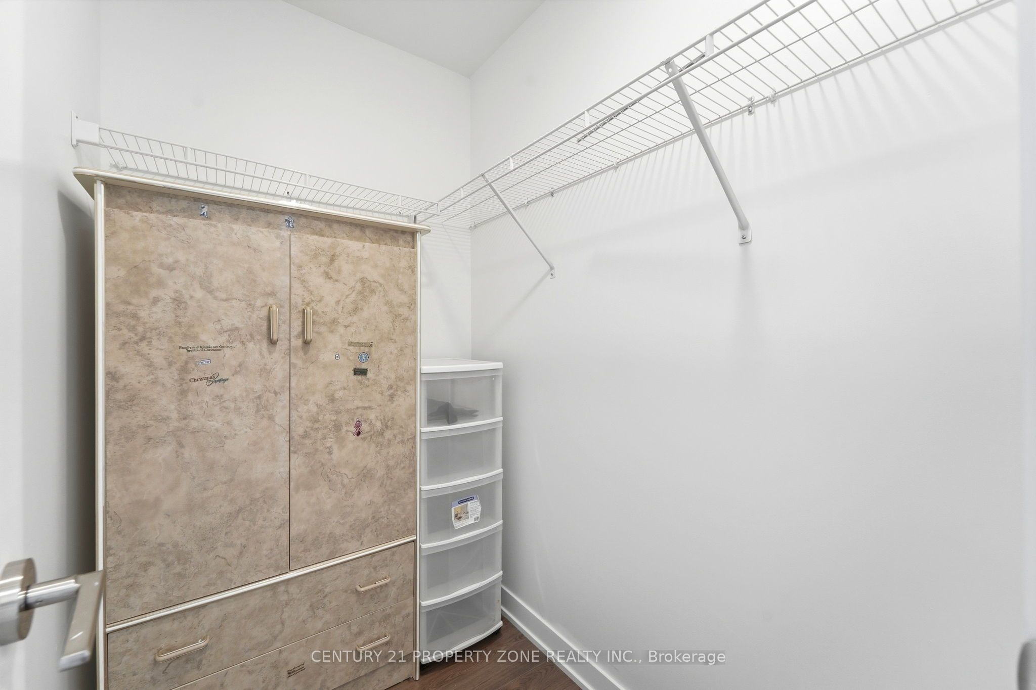 405 Dundas Street W 719 Property Photo 16