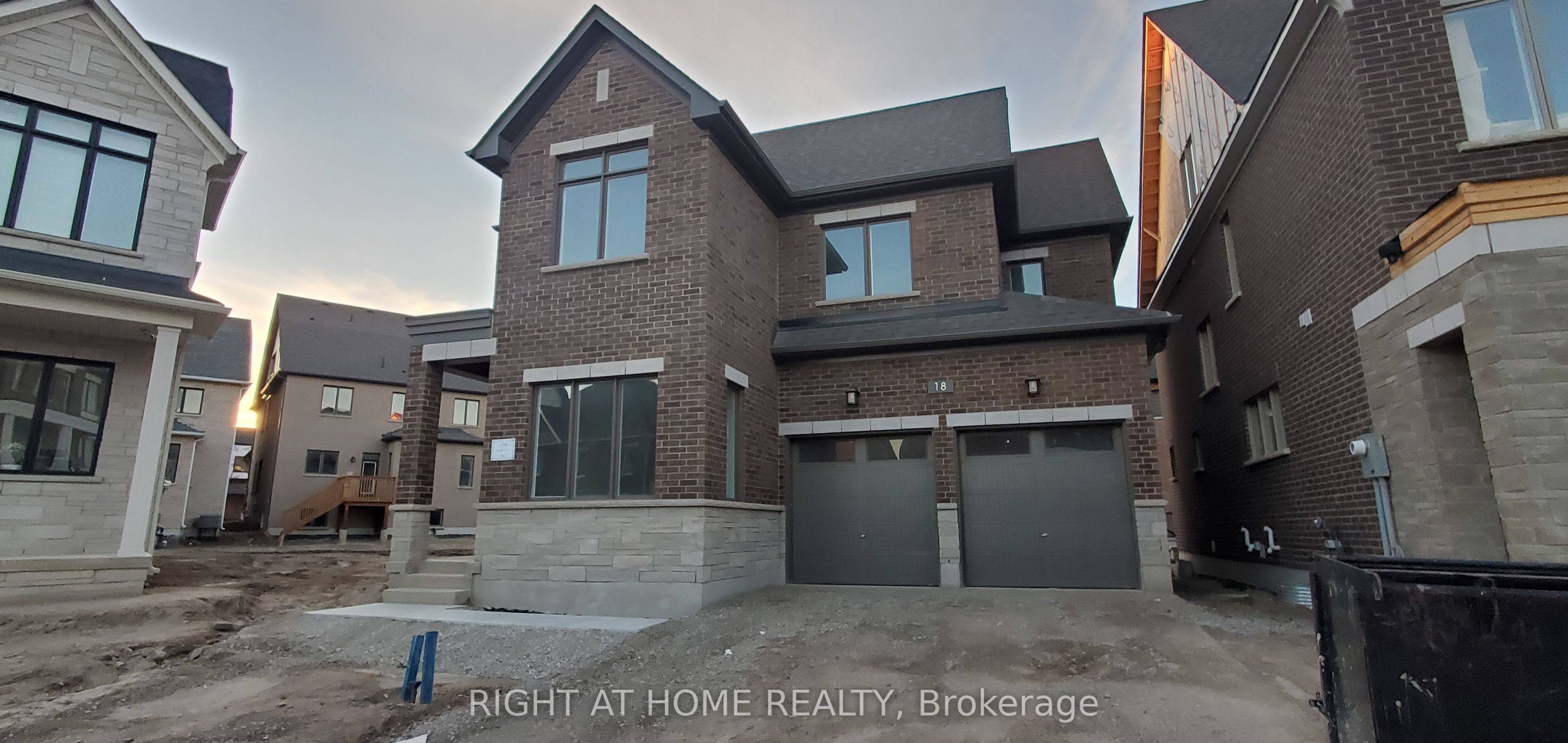 18 Kings Hill Drive Property Photo 1