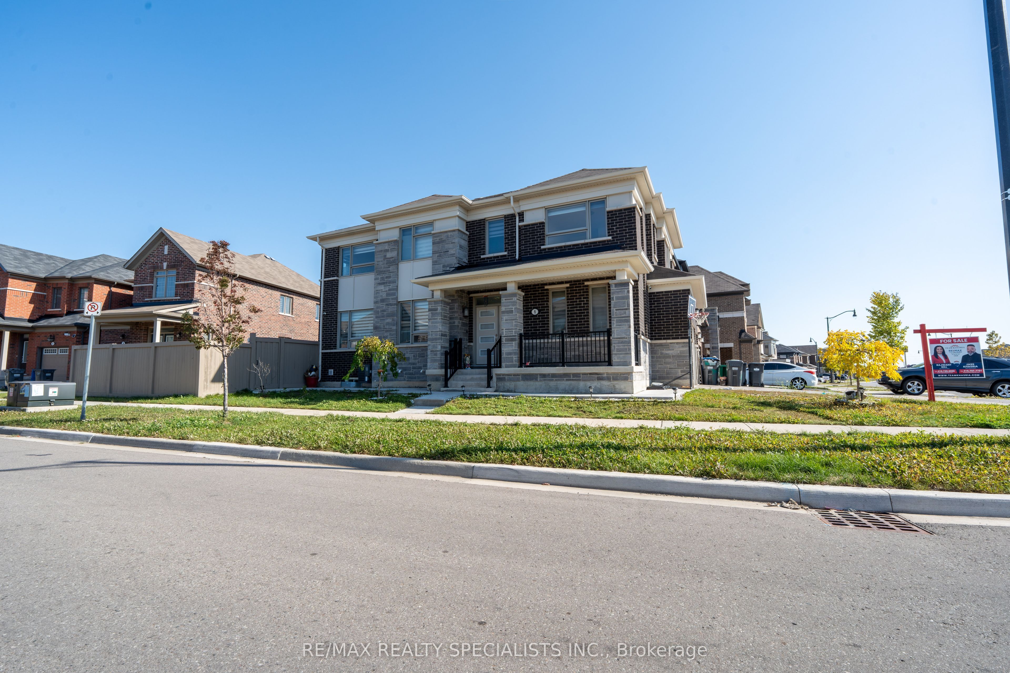 1 Boothill Drive Property Photo 2