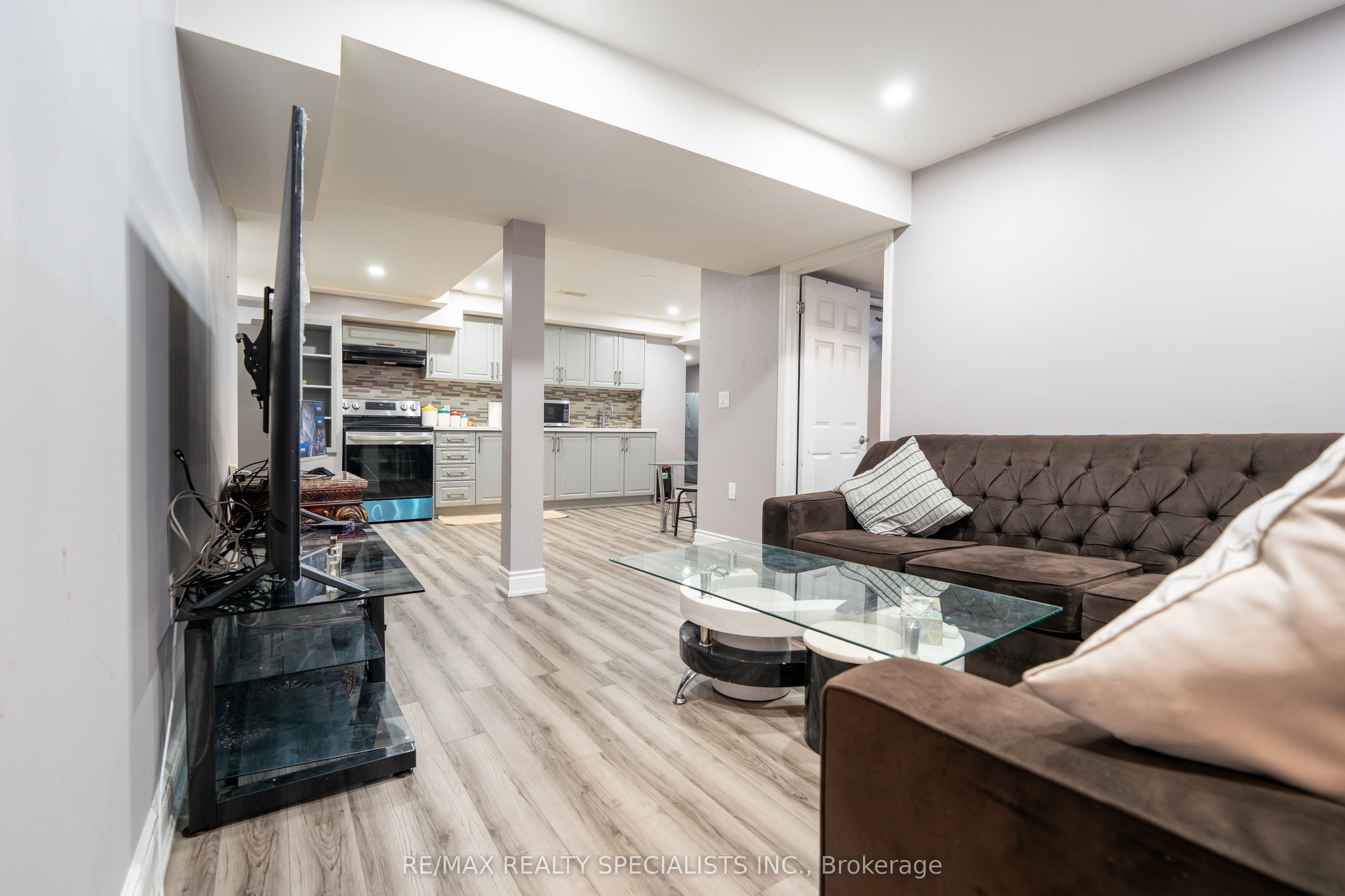 1 Boothill Drive Property Photo 21