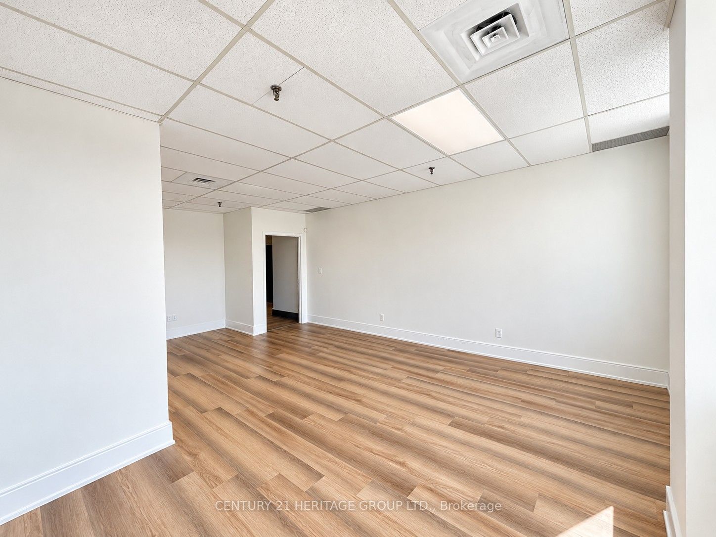 4544 Dufferin Street 207 Property Photo 10