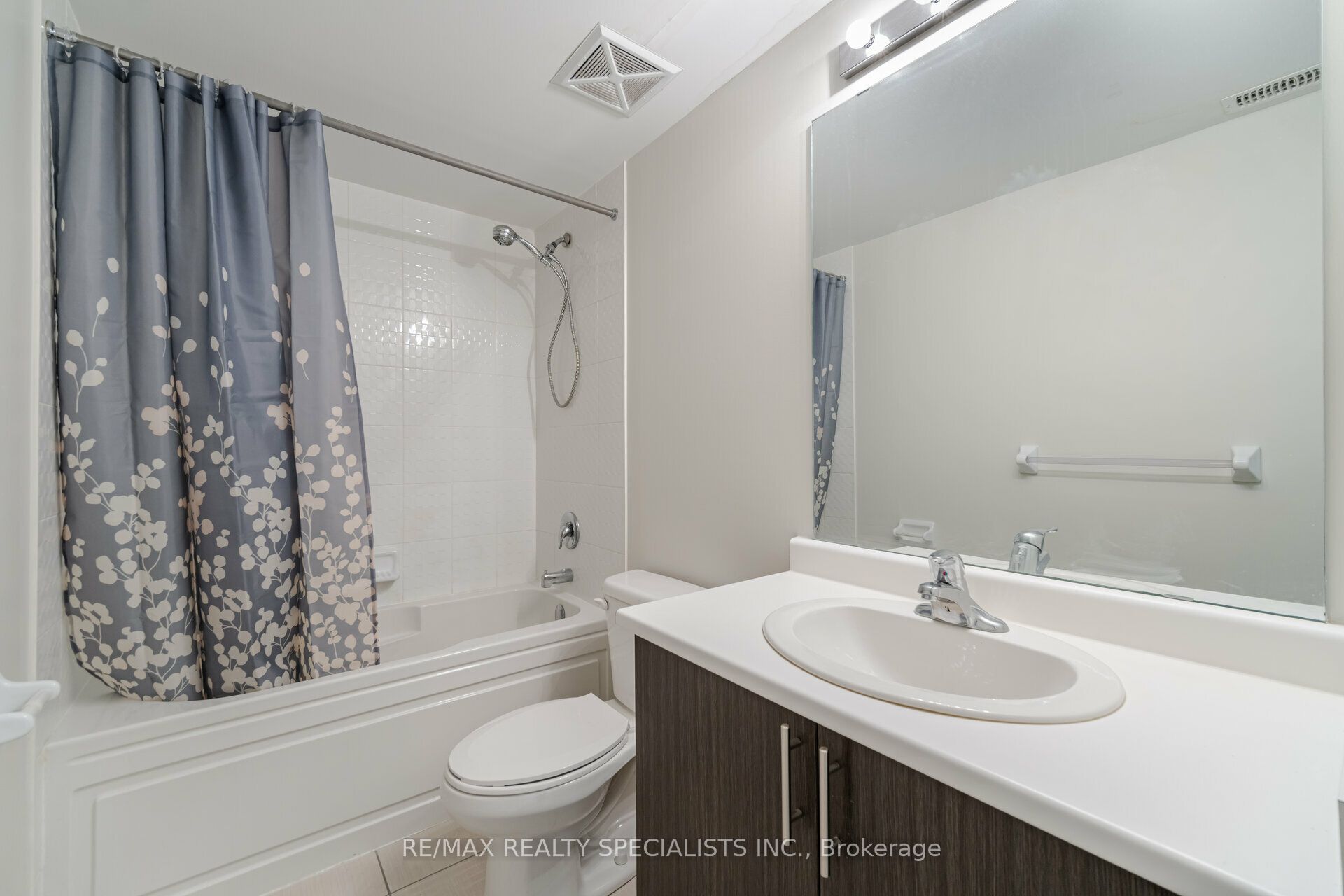 1208 Main Street E 103 Property Photo 15