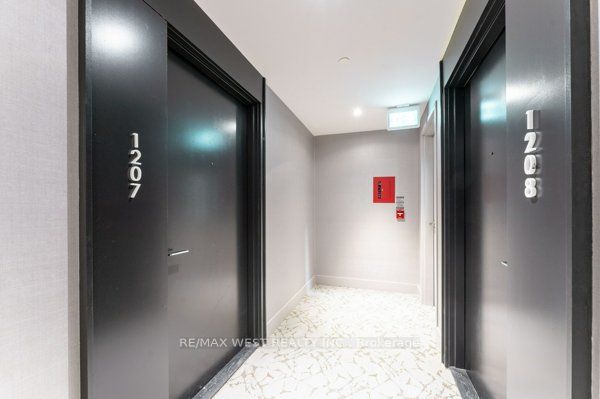 270 Dufferin Street W 1207 Property Photo 8