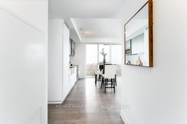 270 Dufferin Street W 1207 Property Photo 10
