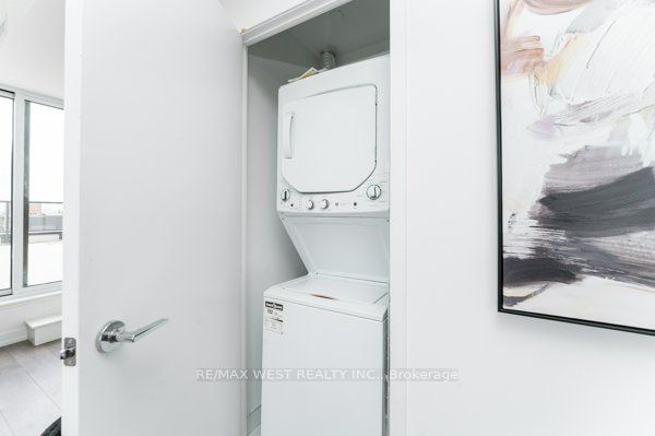 270 Dufferin Street W 1207 Property Photo 16