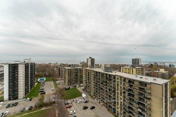 270 Dufferin Street W 1207 Property Photo 27