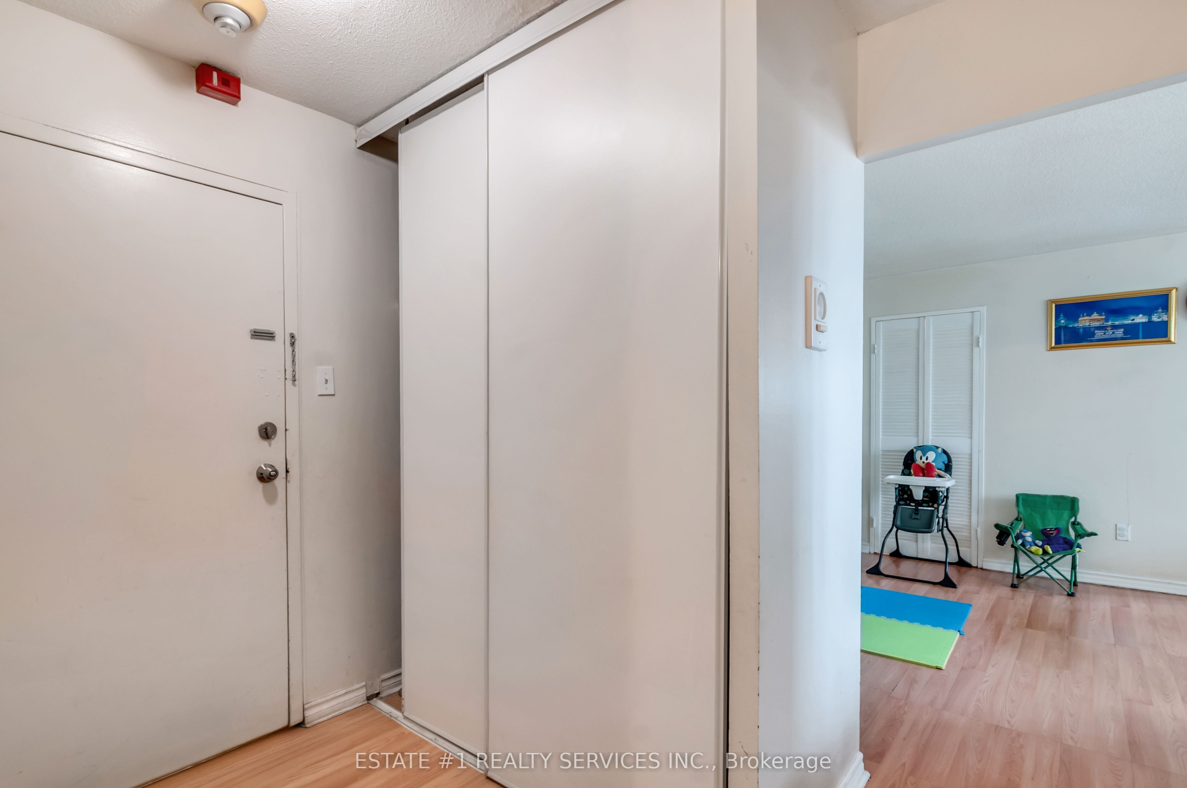 3555 Derry Road E 402 Property Photo 16